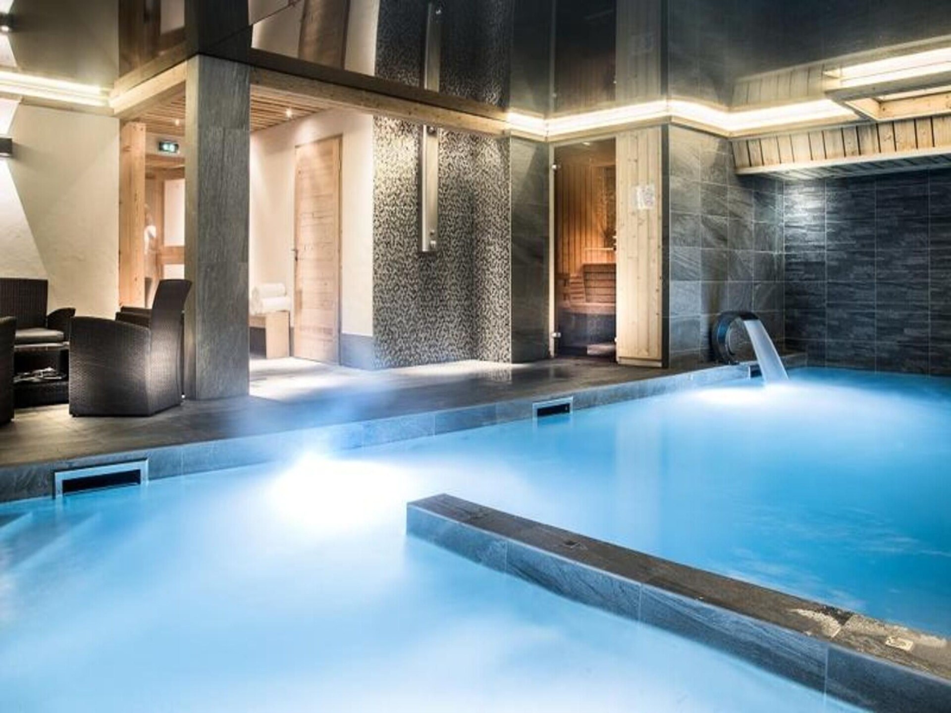 Luxe 5-sterren appartement voor 6 personen in La Clusaz met wellness - foto 16