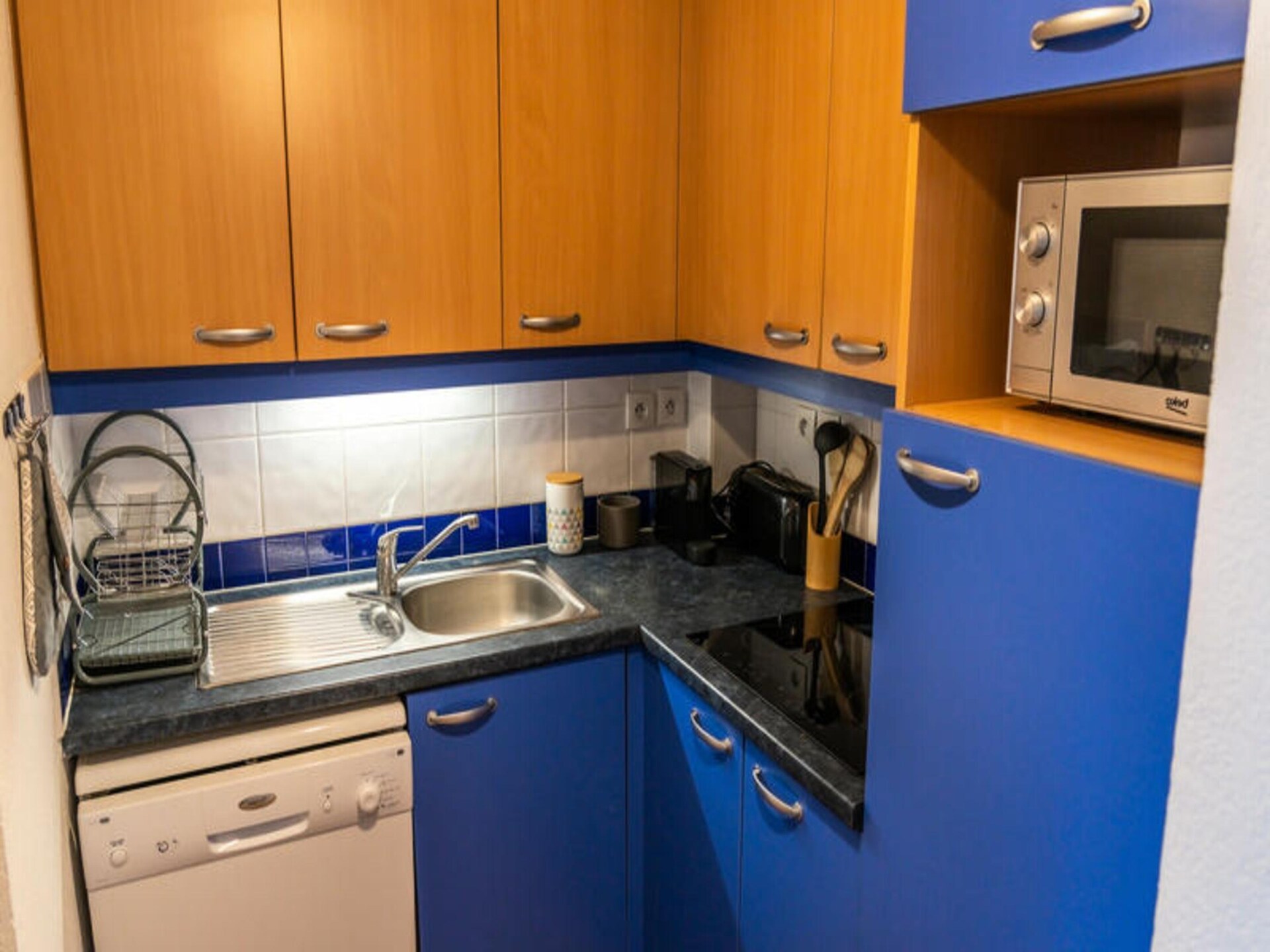 Knus appartement op de piste in Les Orres 1800 met zwembad en balkon - foto 8