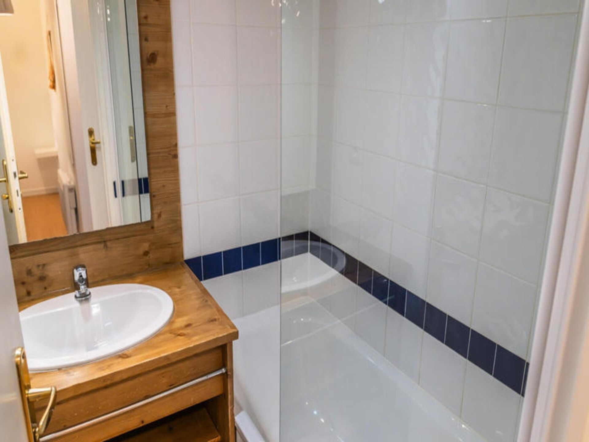 Knus appartement op de piste in Les Orres 1800 met zwembad en balkon - foto 16