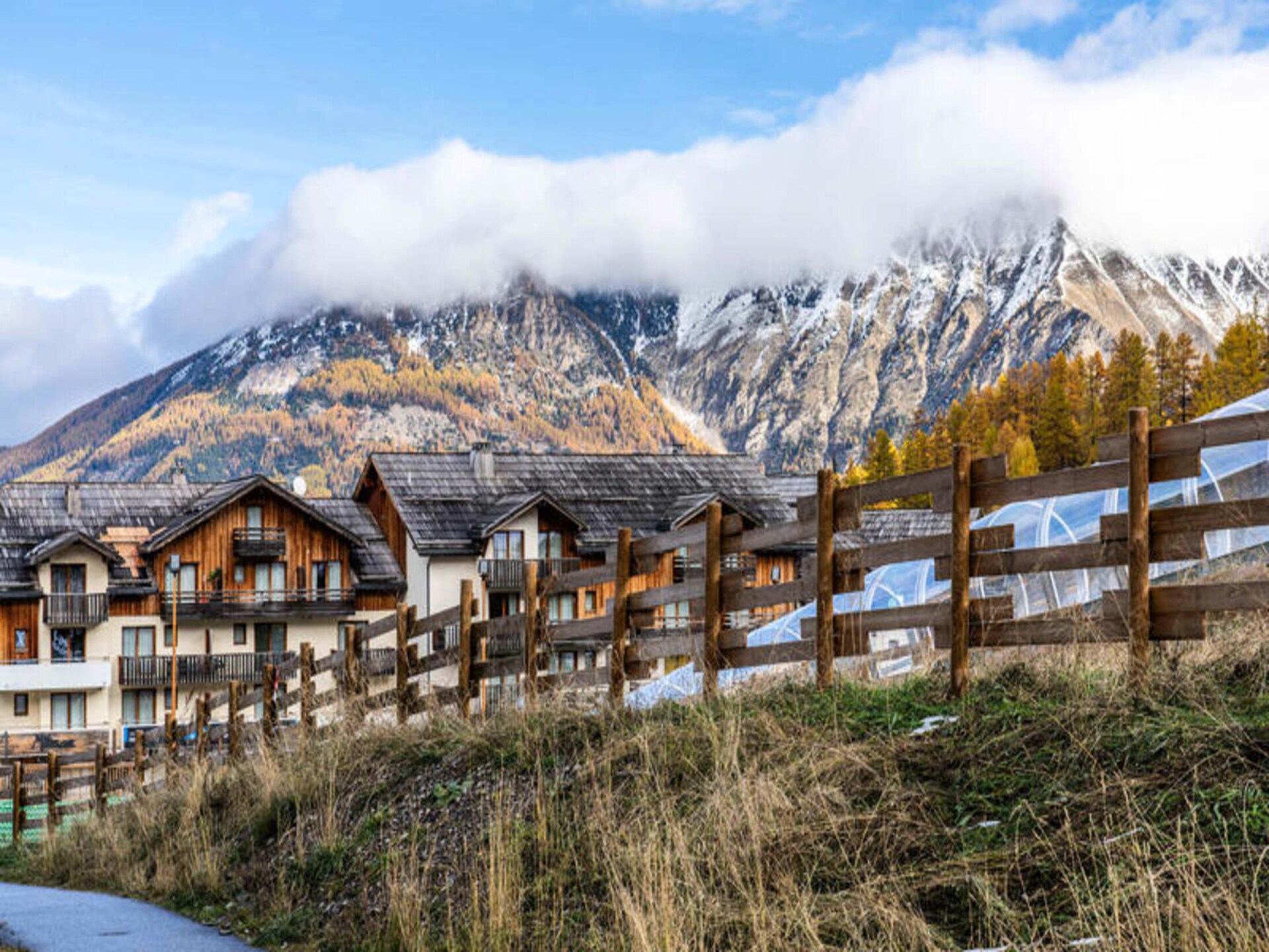 Knus appartement op de piste in Les Orres 1800 met zwembad en balkon - foto 20