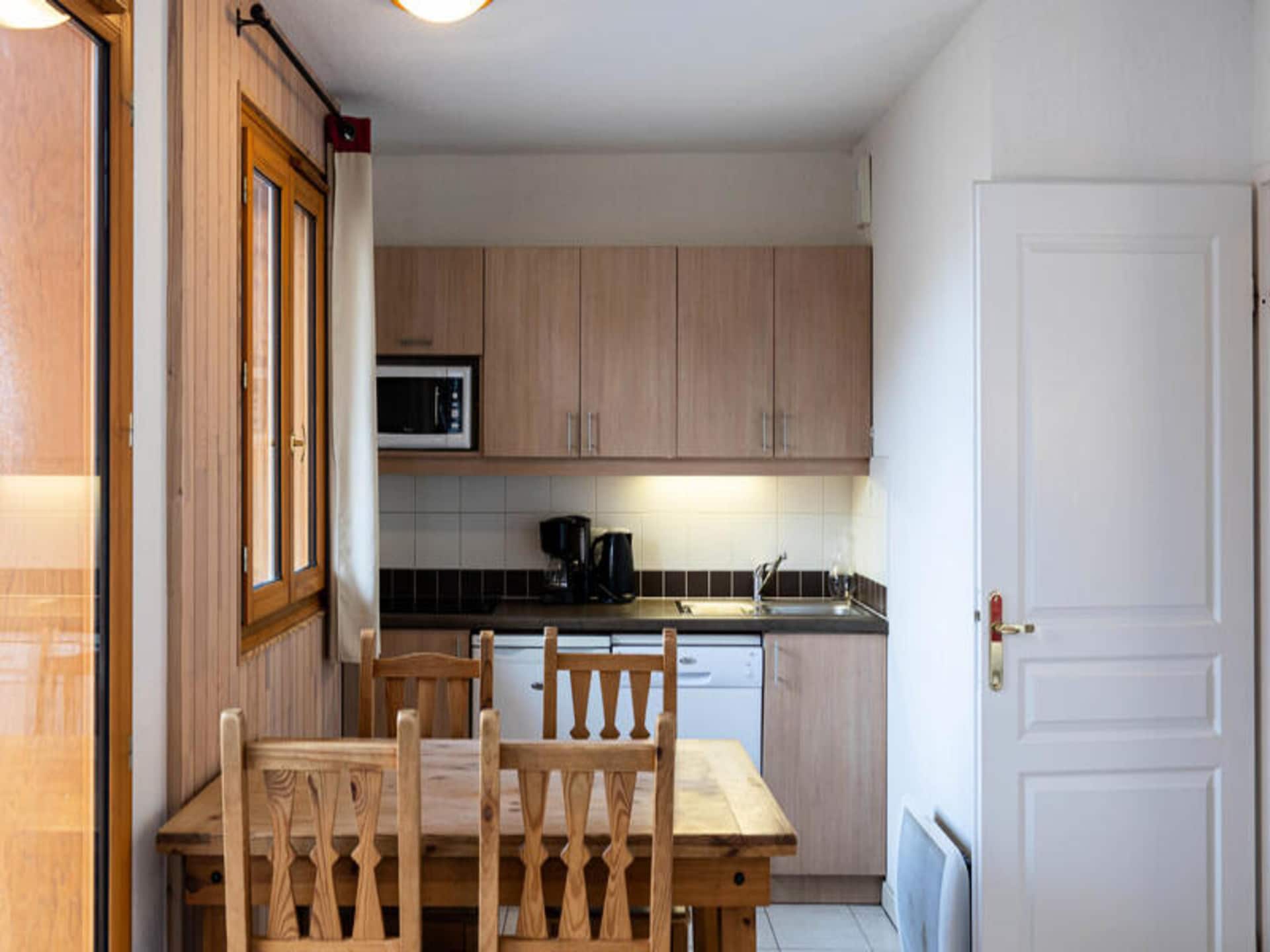 Appartement op 1800m met zwembad en balkon aan de piste in Les Orres - foto 9