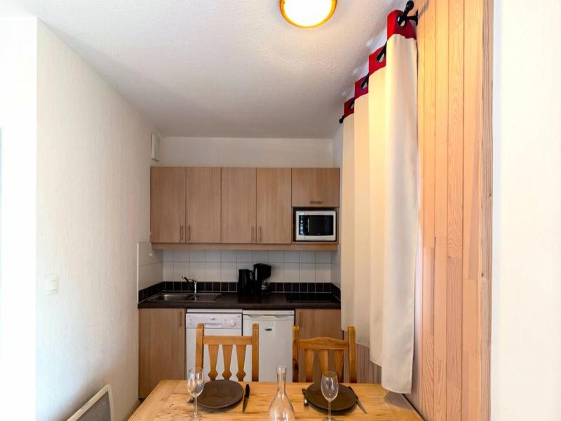 Appartement op 1800m met zwembad en balkon aan de piste in Les Orres - foto 15