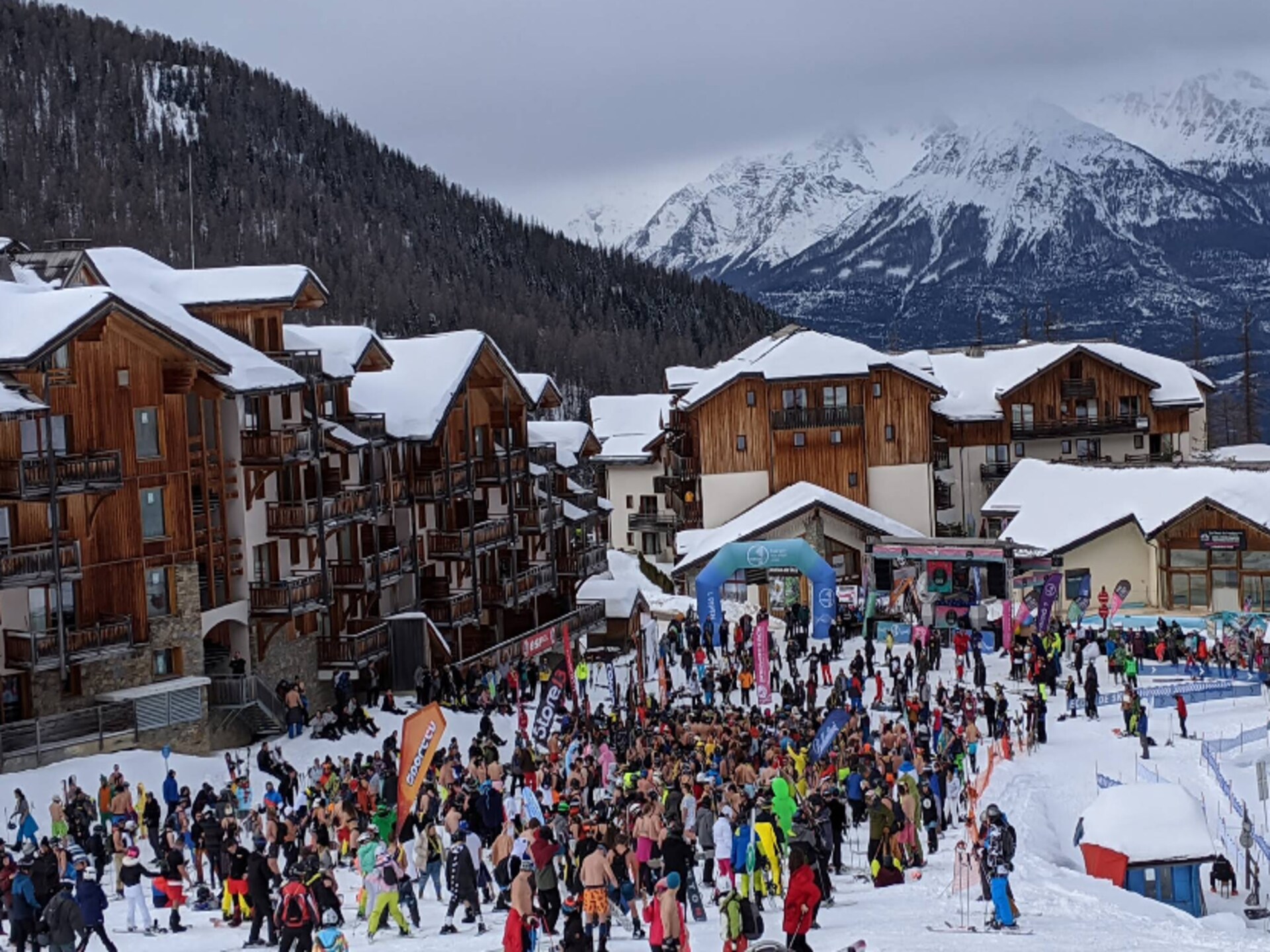 Appartement op 1800m met zwembad en balkon aan de piste in Les Orres - foto 22