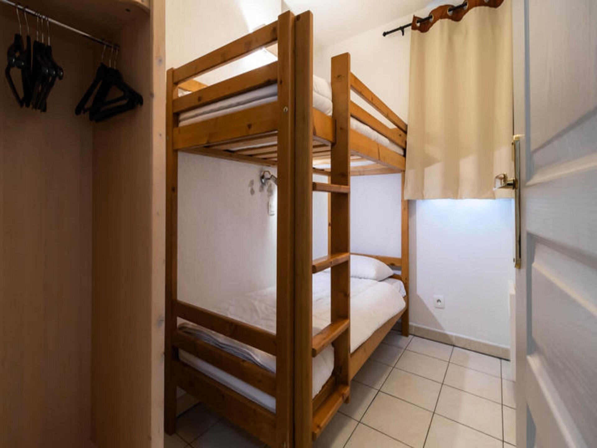 Knus appartement op 1800m met zwembad, vlakbij de pistes in Les Orres - foto 3