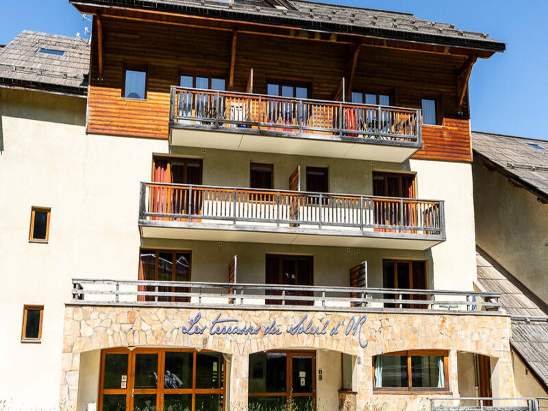 Knusse studio op de piste in Les Orres met zwembad en balkon - foto 4