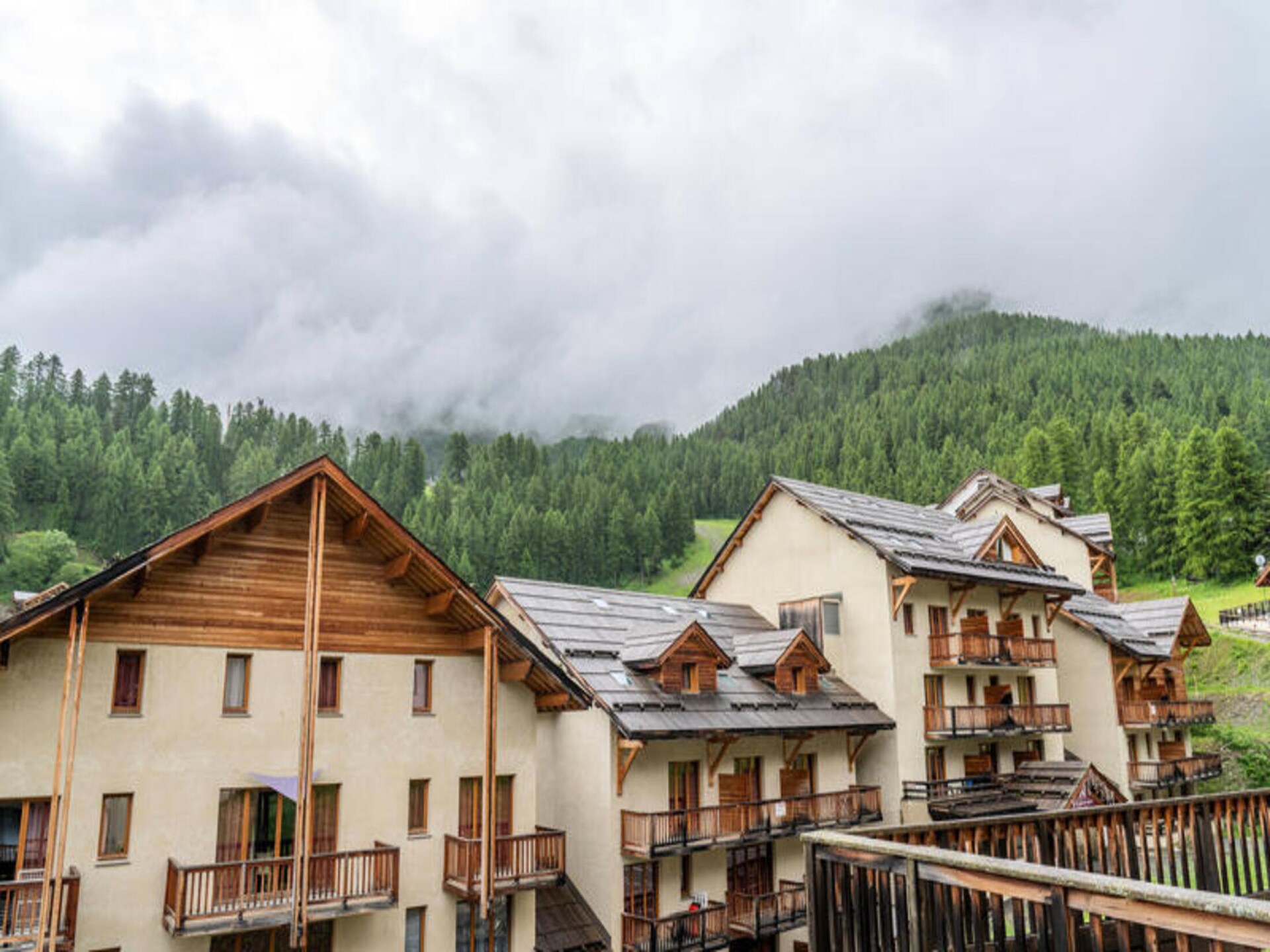 Sfeervol appartement in Les Orres 1800, 200m van pistes met zwembad - foto 17