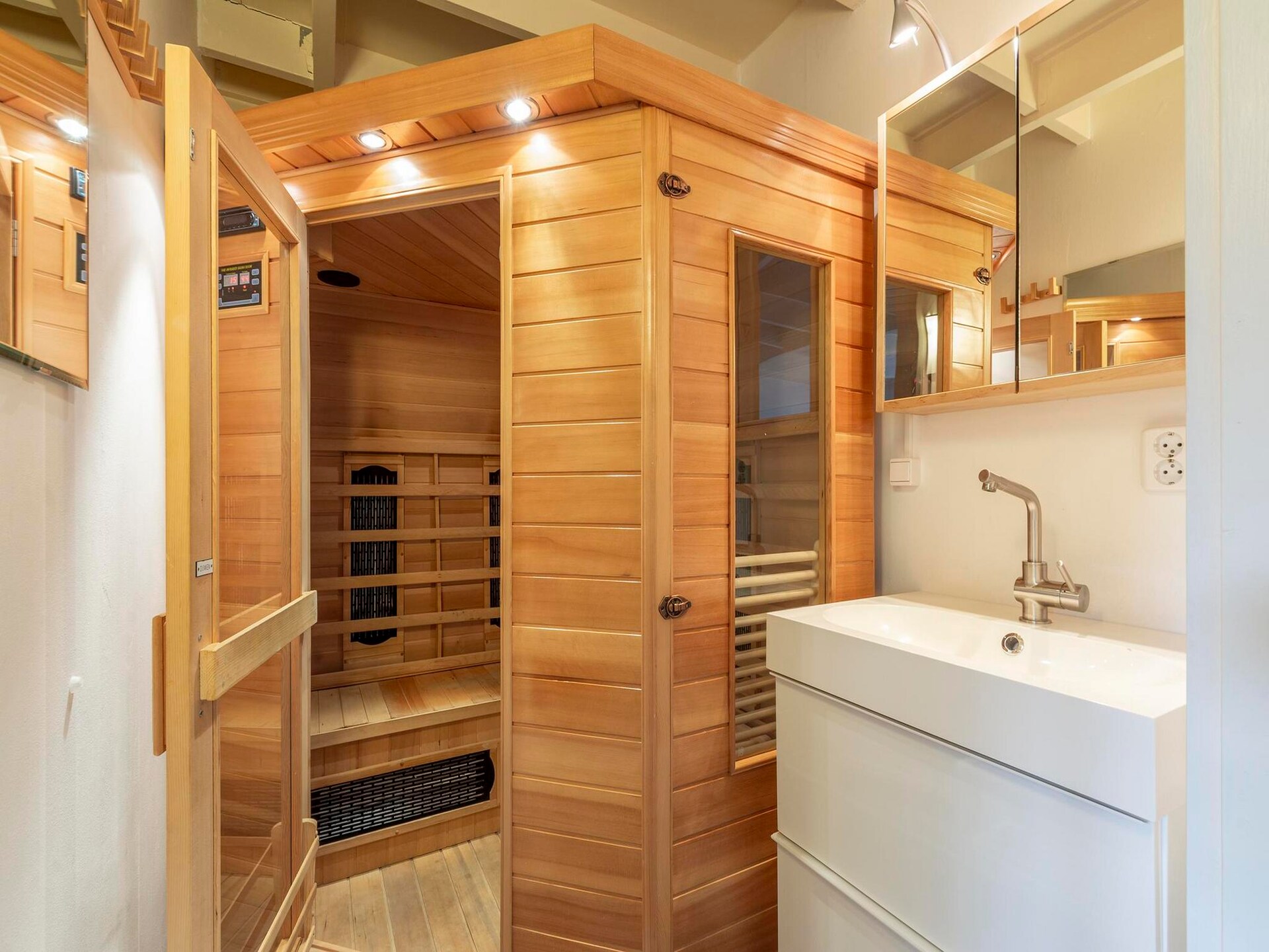 Belkmerduinen 2: Modern vakantiehuis met sauna, 2.3 km van het strand - foto 8