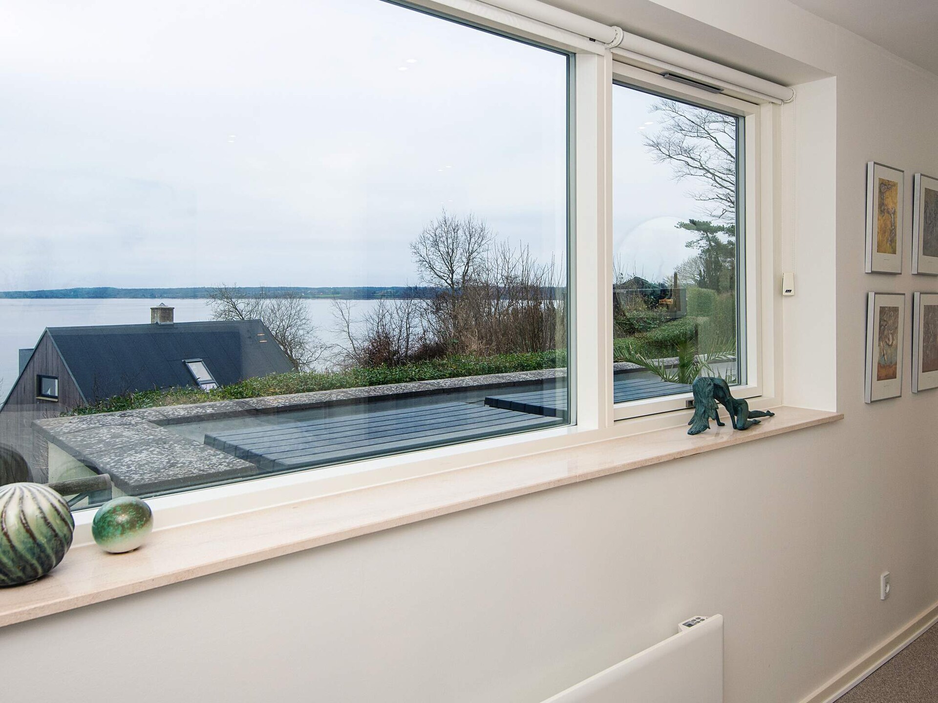 Luxe vakantiehuis met zeezicht op 50m van het strand in Børkop - foto 32
