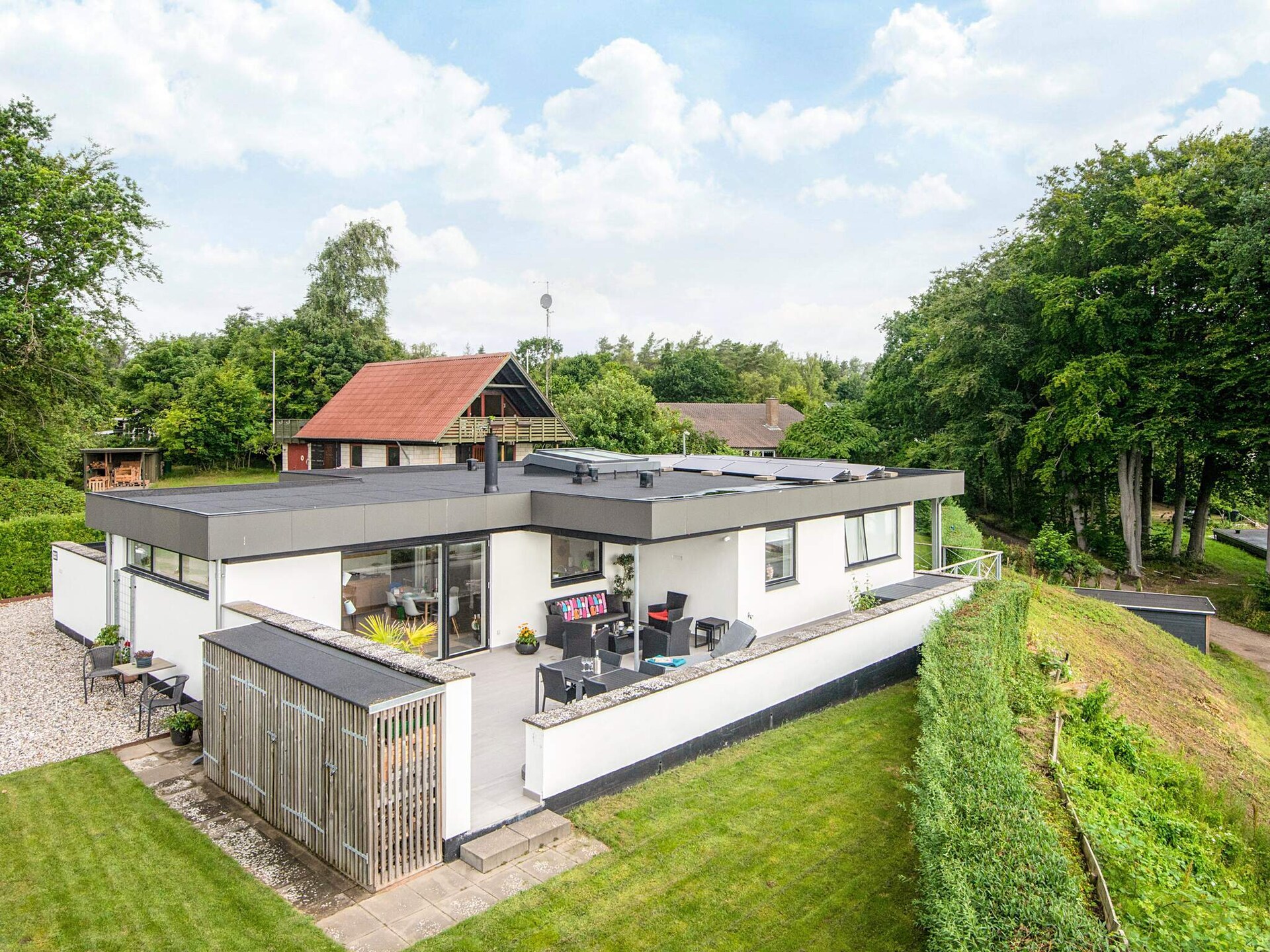 Luxe vakantiehuis met zeezicht op 50m van het strand in Børkop - foto 3