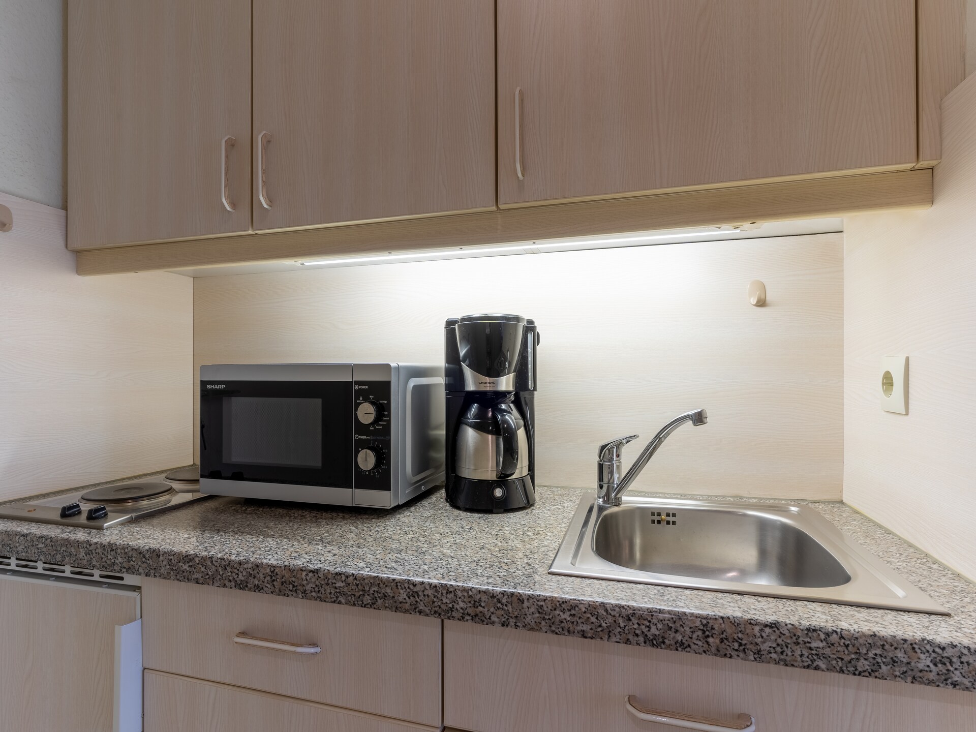 Knus appartement met balkon in Villa Anna, vlakbij het strand - foto 15