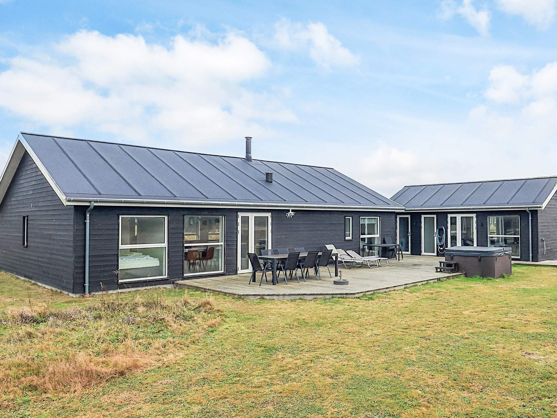Ruim vakantiehuis voor 8 aan de golfbaan bij Løkken met privé wellness - foto 1