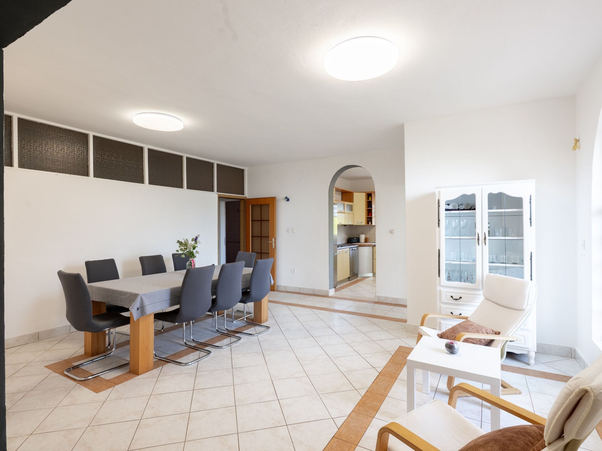 Sfeervol vakantiehuis met tuin en zwembad, vlakbij zee in Ljubac - foto 4