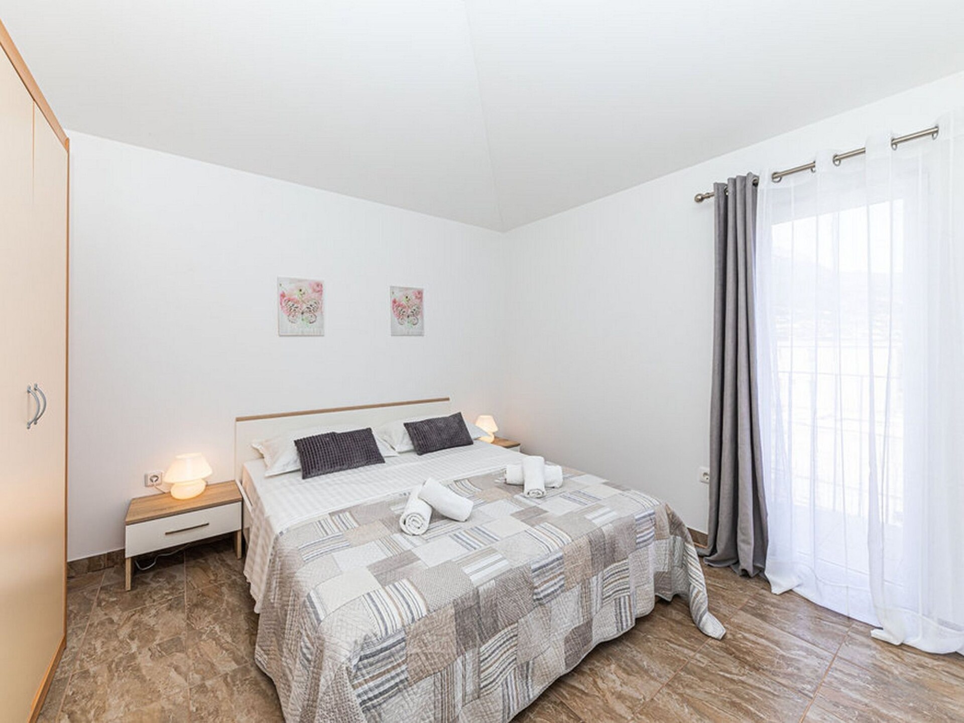 Ruime villa met privézwembad en fitness in Kastel Novi, vlak bij zee - foto 16
