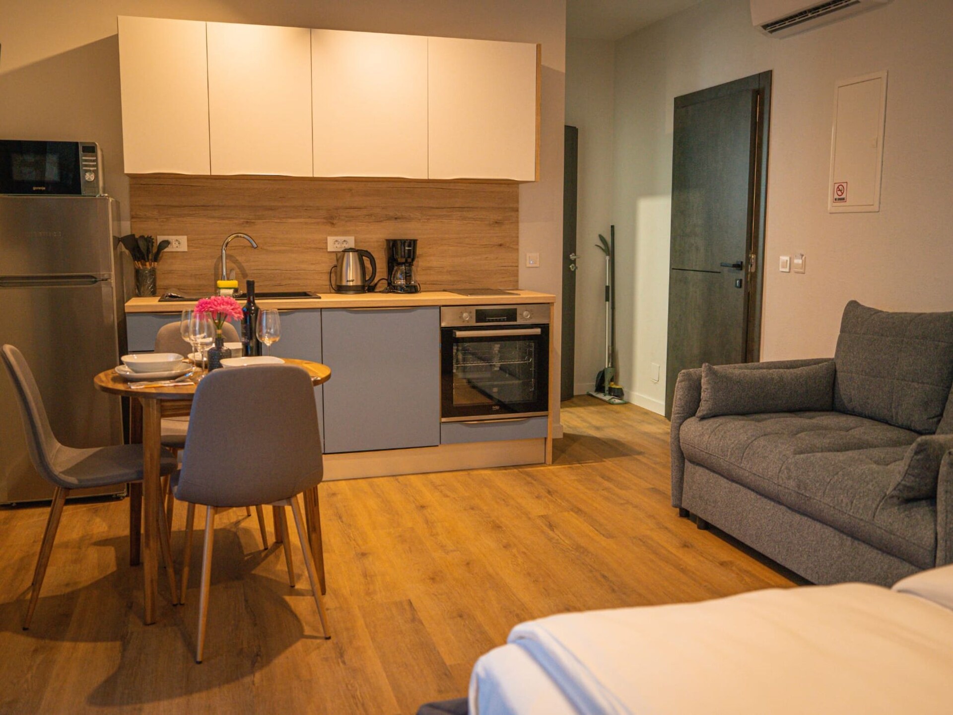 Op 300 m van het strand: Studio Standard in Okrug Gornji - foto 2