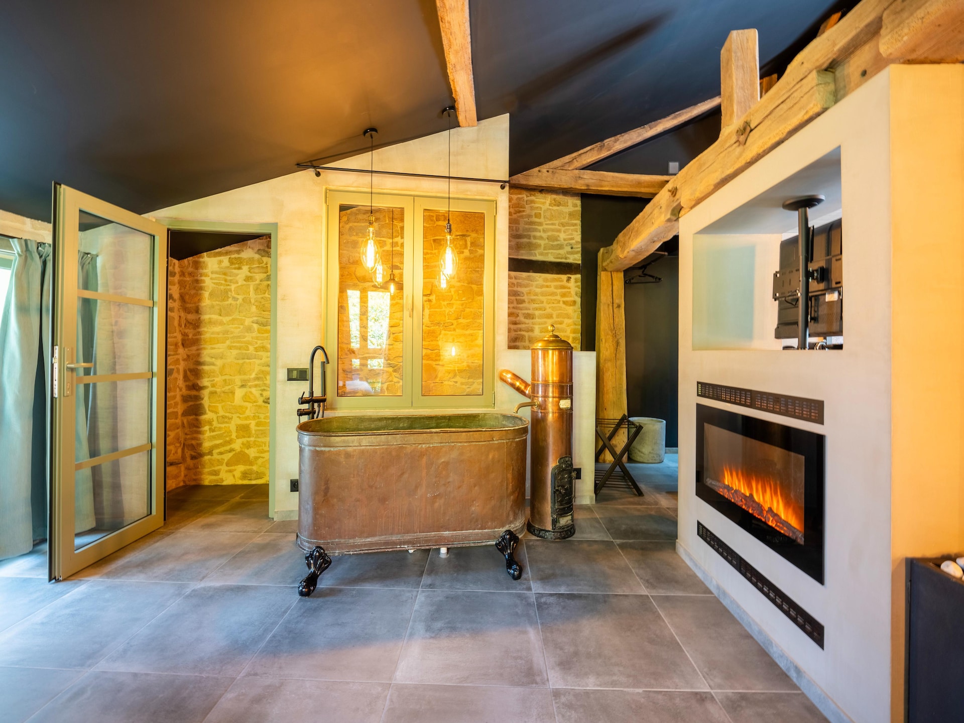 Romantisch wellnesshuis met sauna en jacuzzi in Sainte-Cécile - foto 10