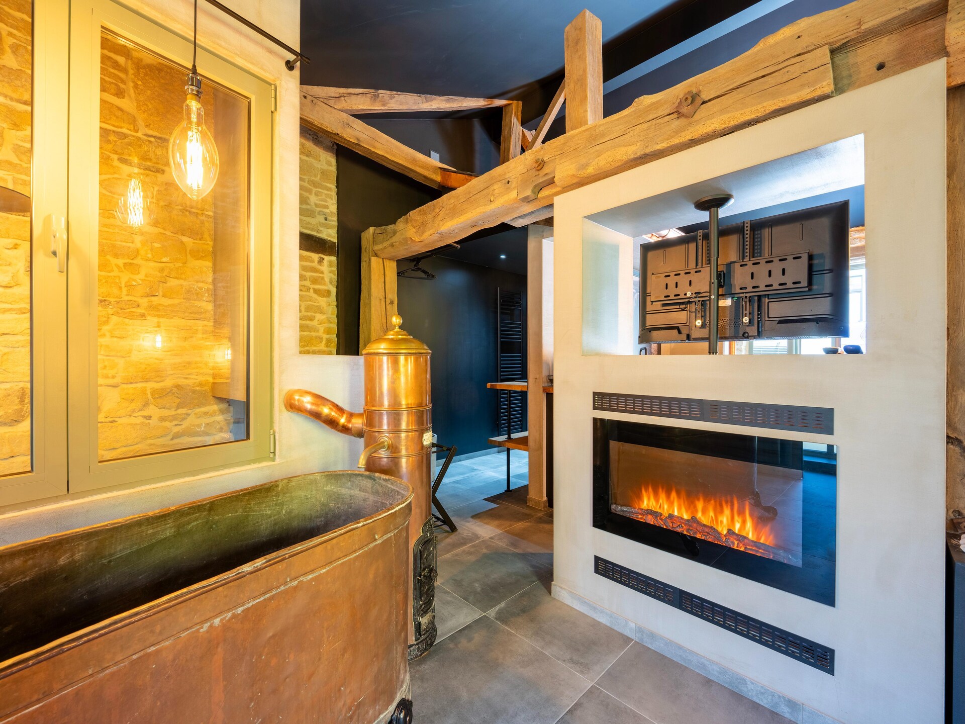 Romantisch wellnesshuis met sauna en jacuzzi in Sainte-Cécile - foto 8