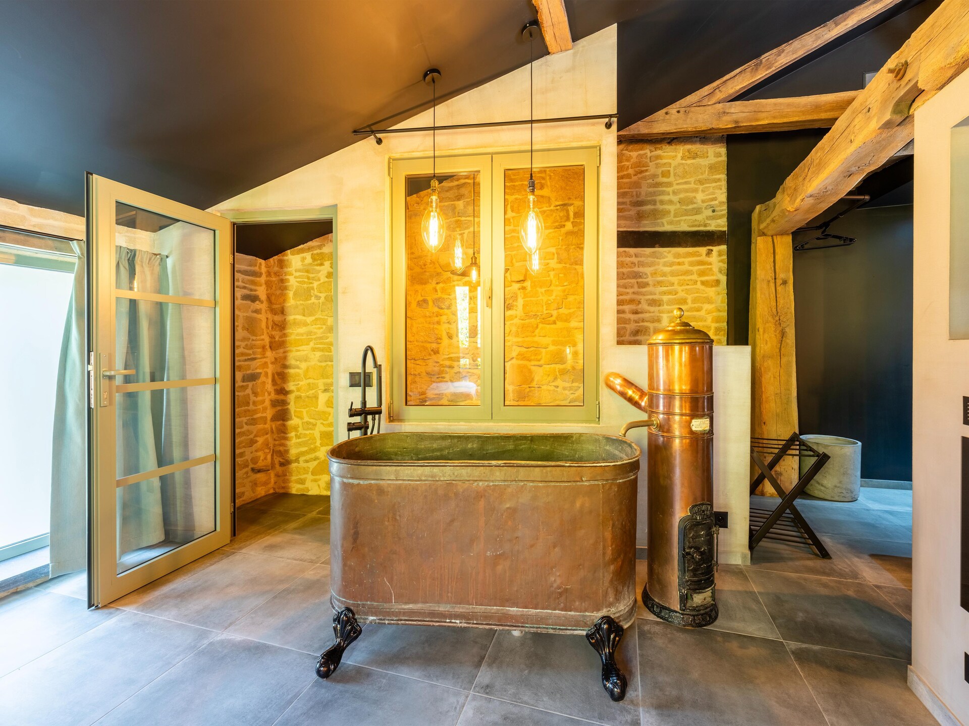Romantisch wellnesshuis met sauna en jacuzzi in Sainte-Cécile - foto 16
