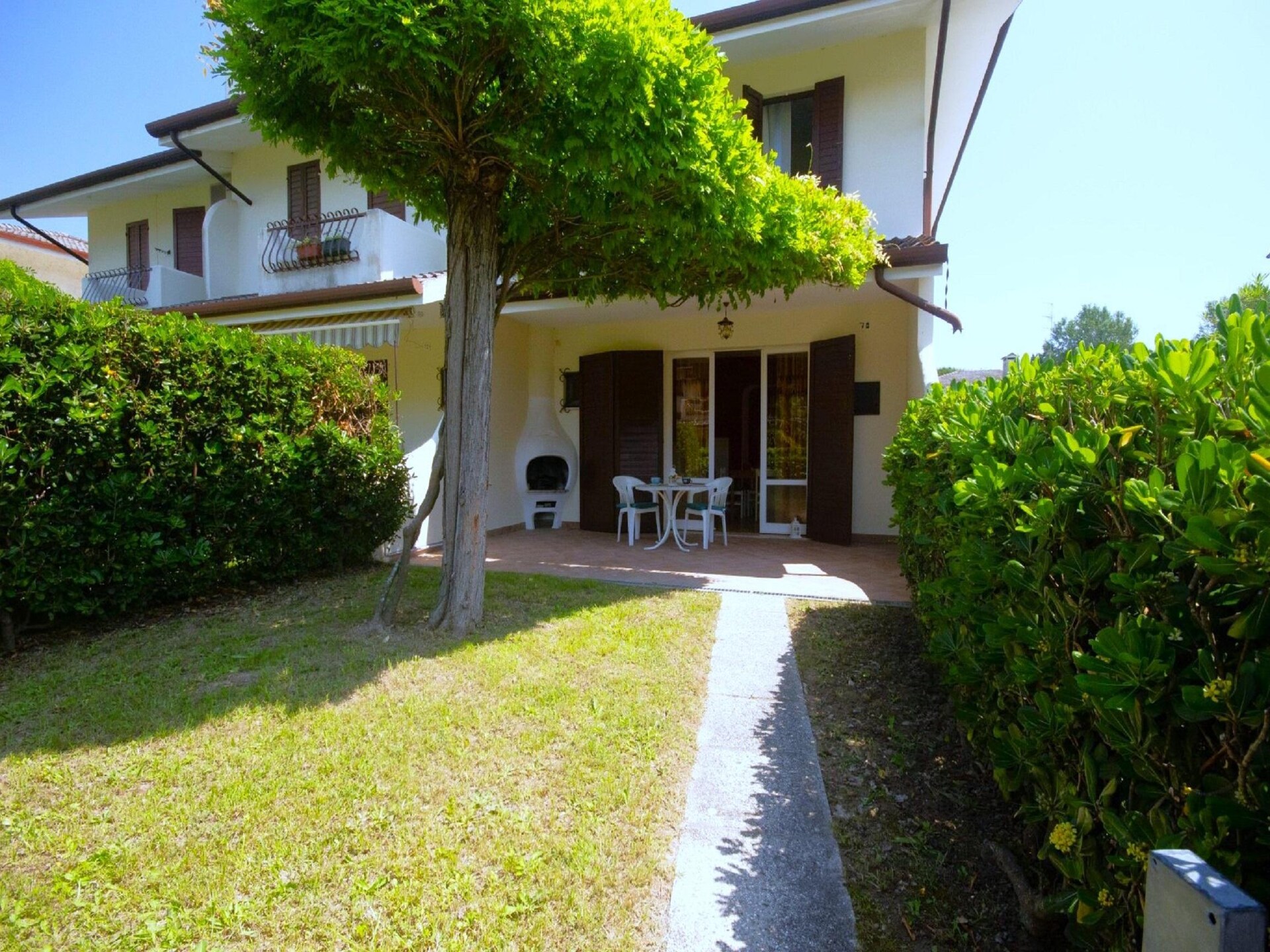 Villa met zwembad en tuin op 350m van strand in Porto Santa Margherita - foto 18