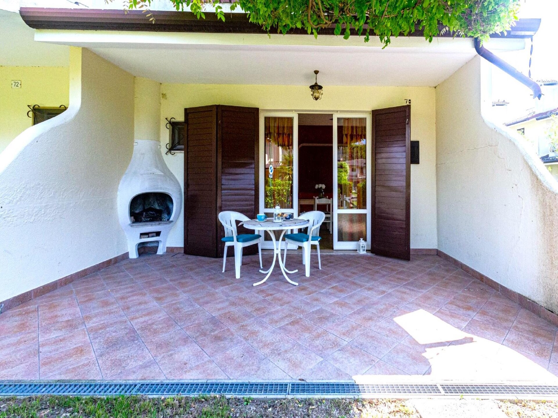 Villa met zwembad en tuin op 350m van strand in Porto Santa Margherita - foto 17