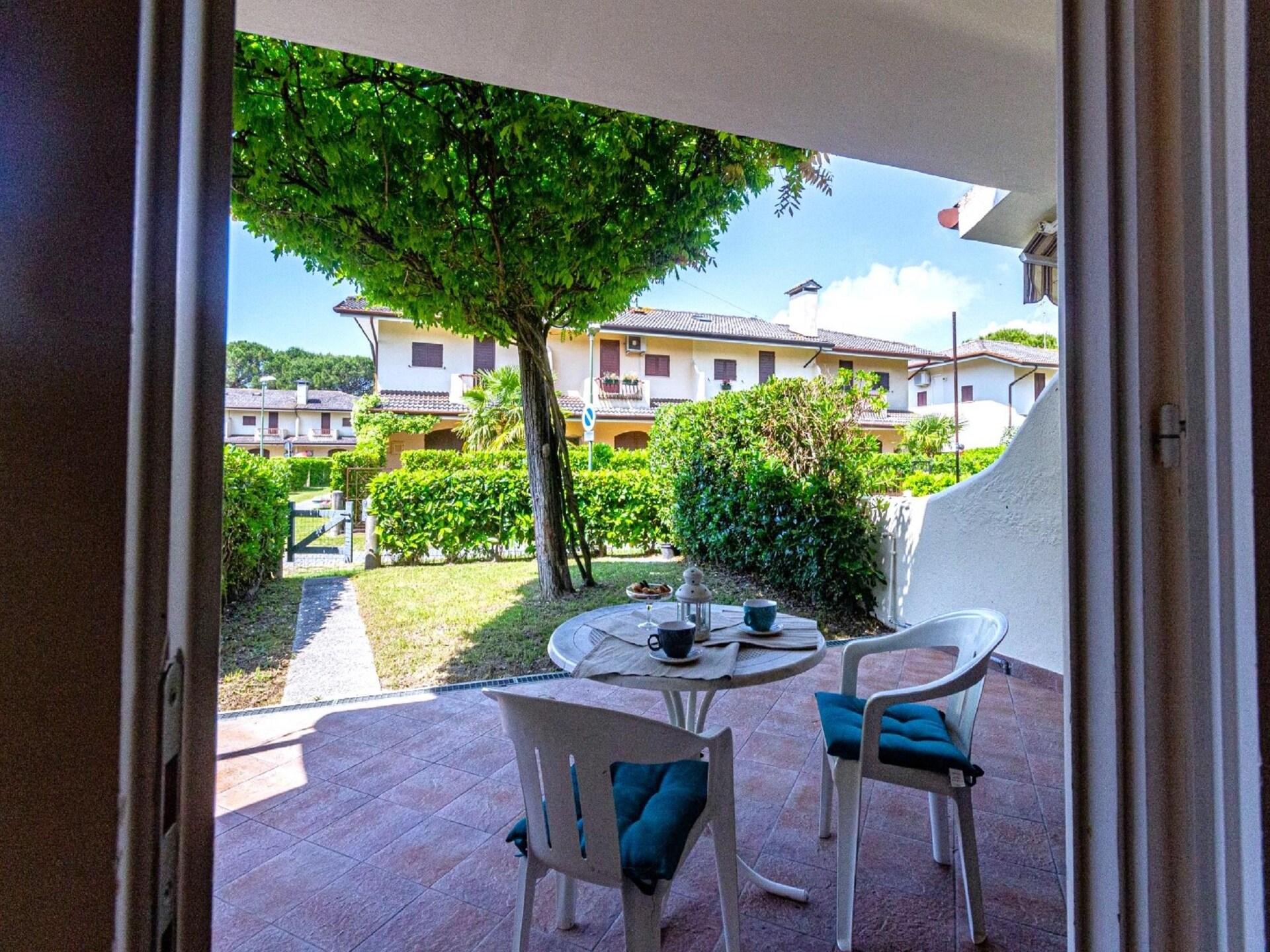 Villa met zwembad en tuin op 350m van strand in Porto Santa Margherita - foto 19