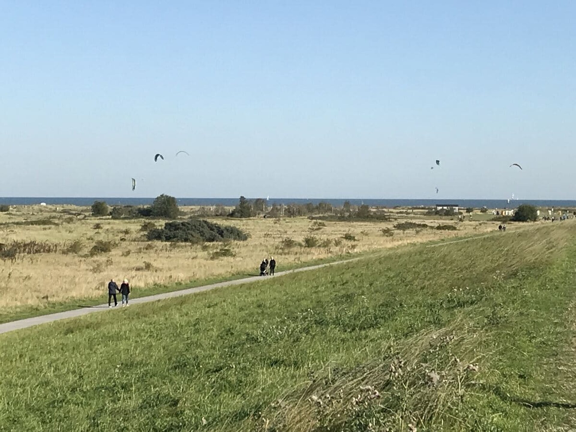 Ruim vakantiehuis met sauna, open haard en uitzicht op zee nabij Schillig - foto 24