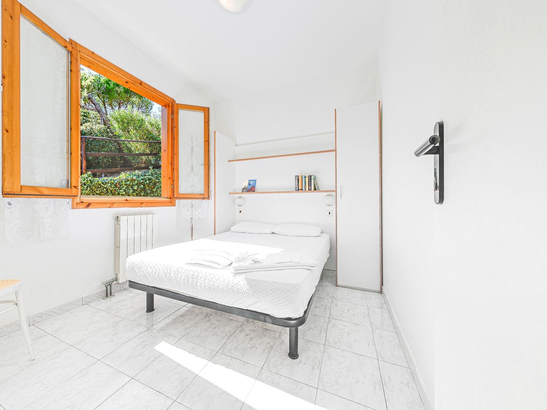 Vrijstaande bungalow voor 6 op panoramisch park bij Andora, hond welkom - foto 19