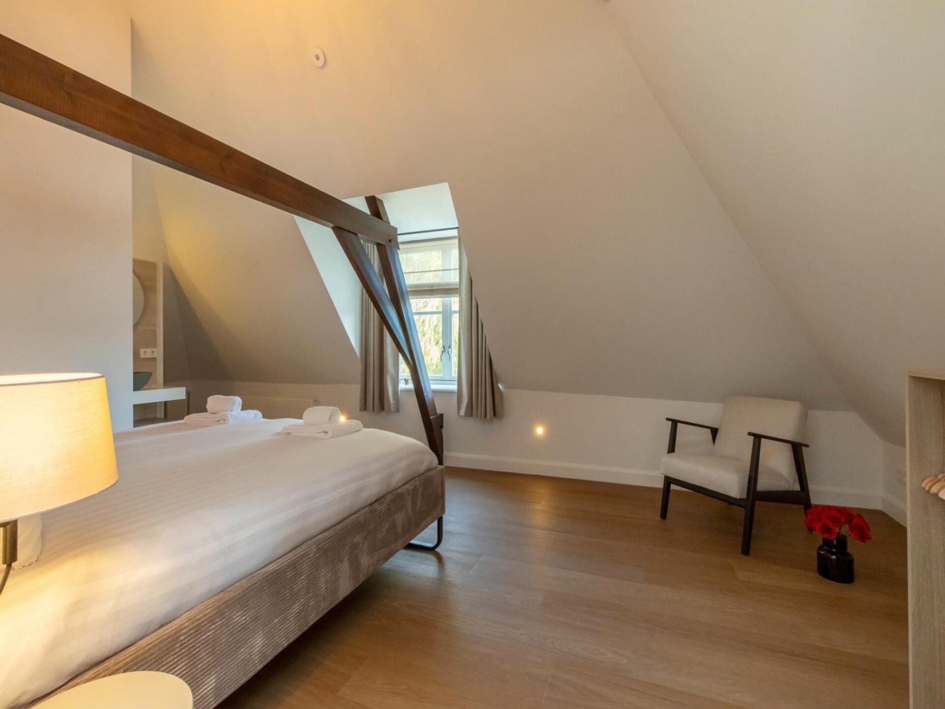 Luxe 16e-eeuwse boerderij met uitzicht op windmolen in Heinkenszand - foto 14