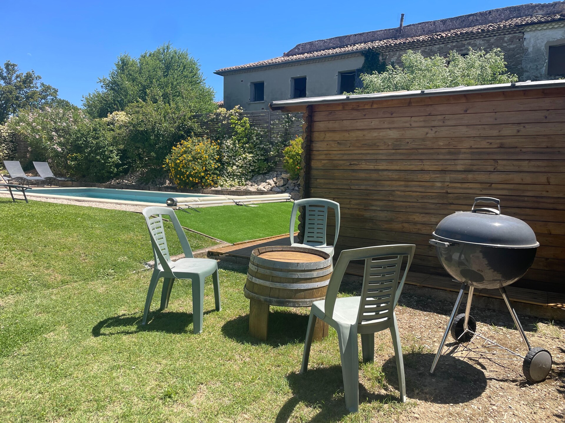 Luxe gelijkvloerse villa met privézwembad in hartje Vaison-la-Romaine - foto 31