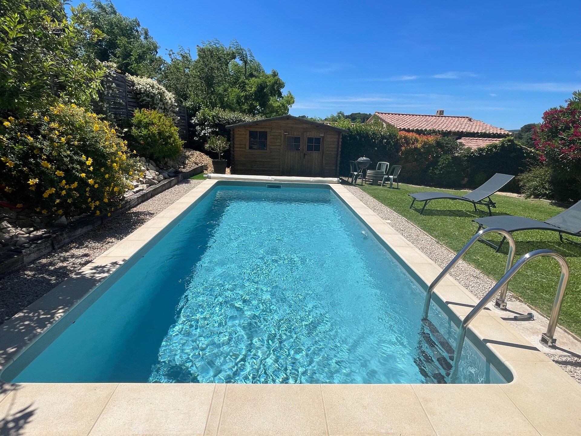 Luxe gelijkvloerse villa met privézwembad in hartje Vaison-la-Romaine - foto 1