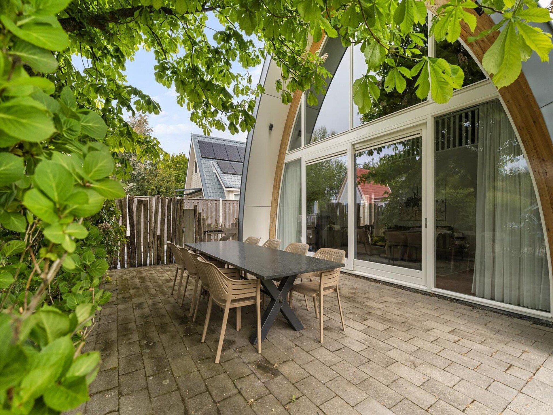 Lazy Daisy: Vrijstaande villa met jacuzzi op 2 km van het strand - foto 35