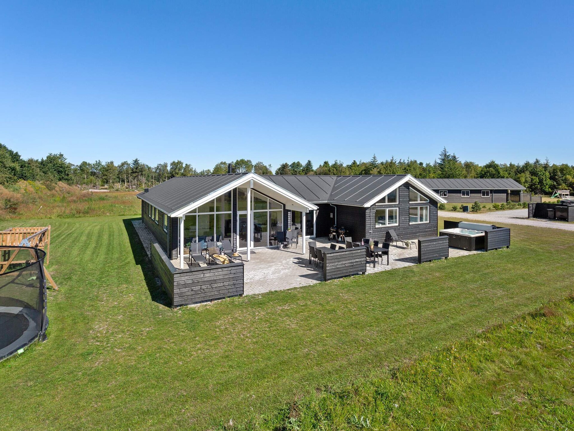 Groot vakantiehuis met privé-zwembad, sauna en wellness op 350m van zee - foto 1