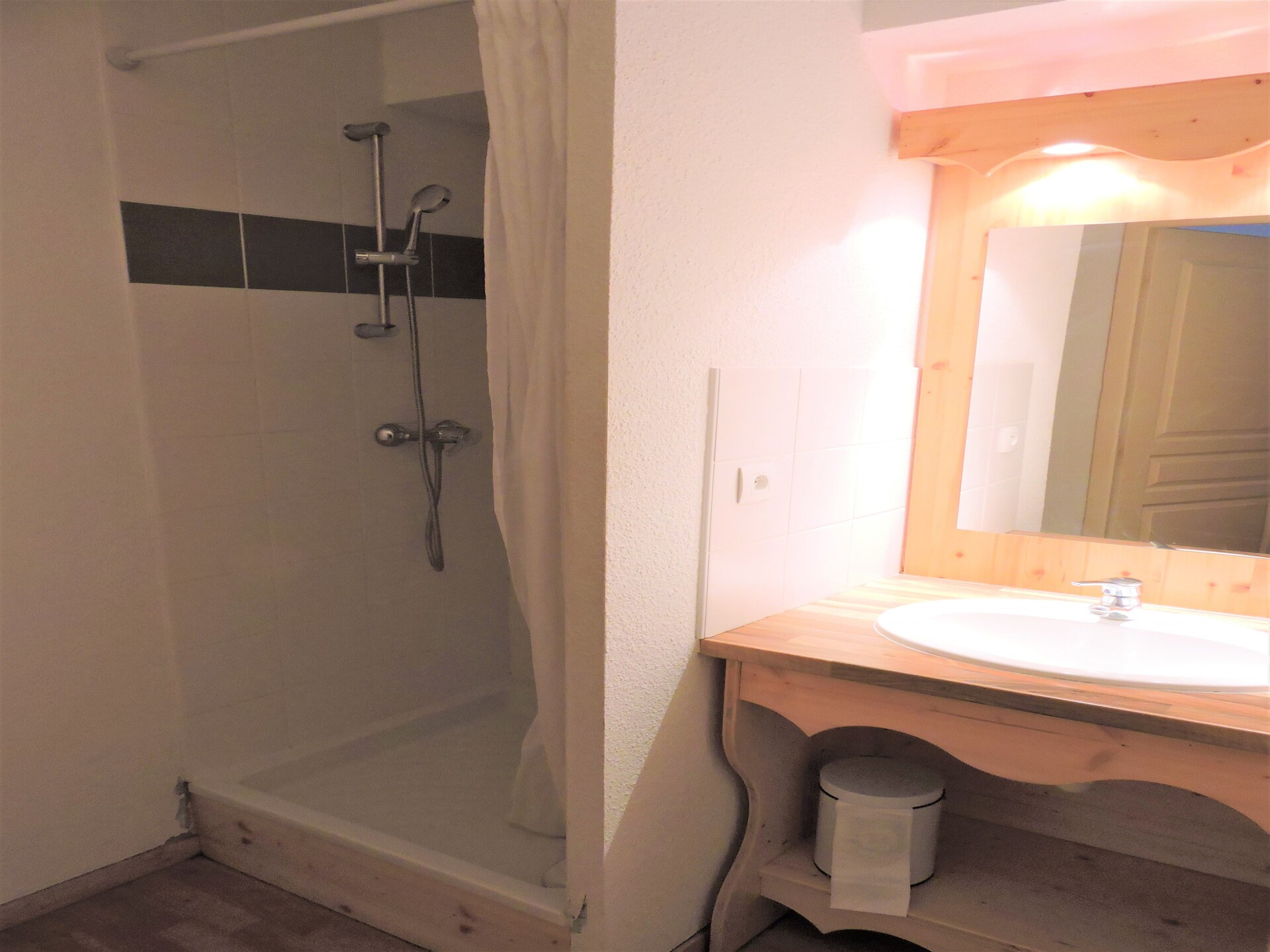 Ruim appartement voor 6 personen met spa & zwembad aan de golfbaan in Orelle - foto 17