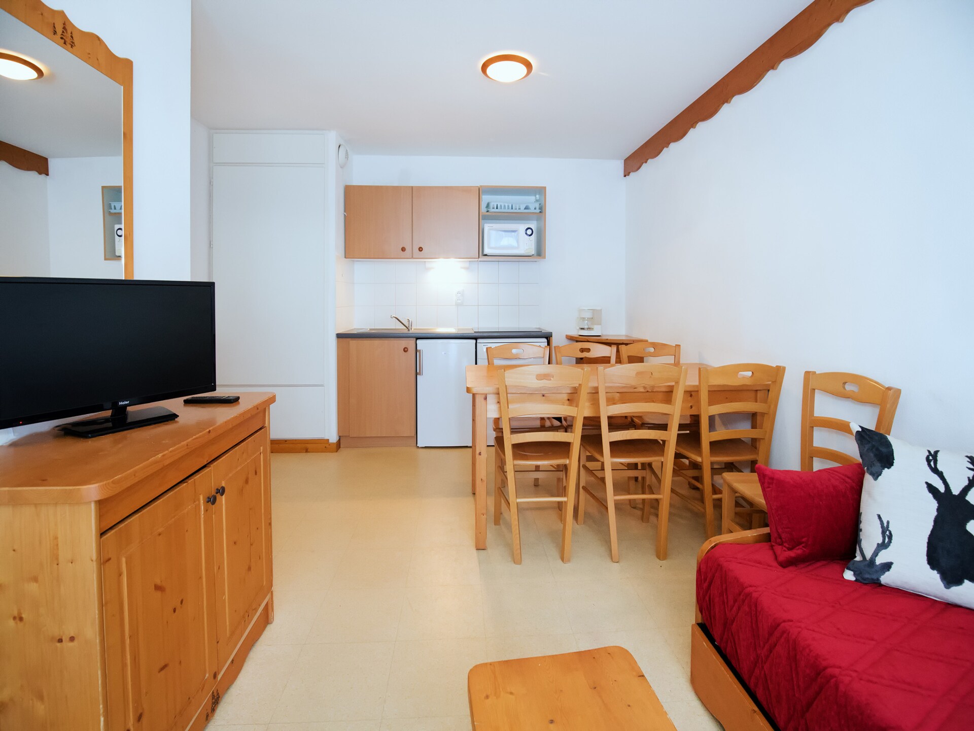 Ruim 8-persoonsappartement met balkon op 50m van de skilift in Val Cenis - foto 10