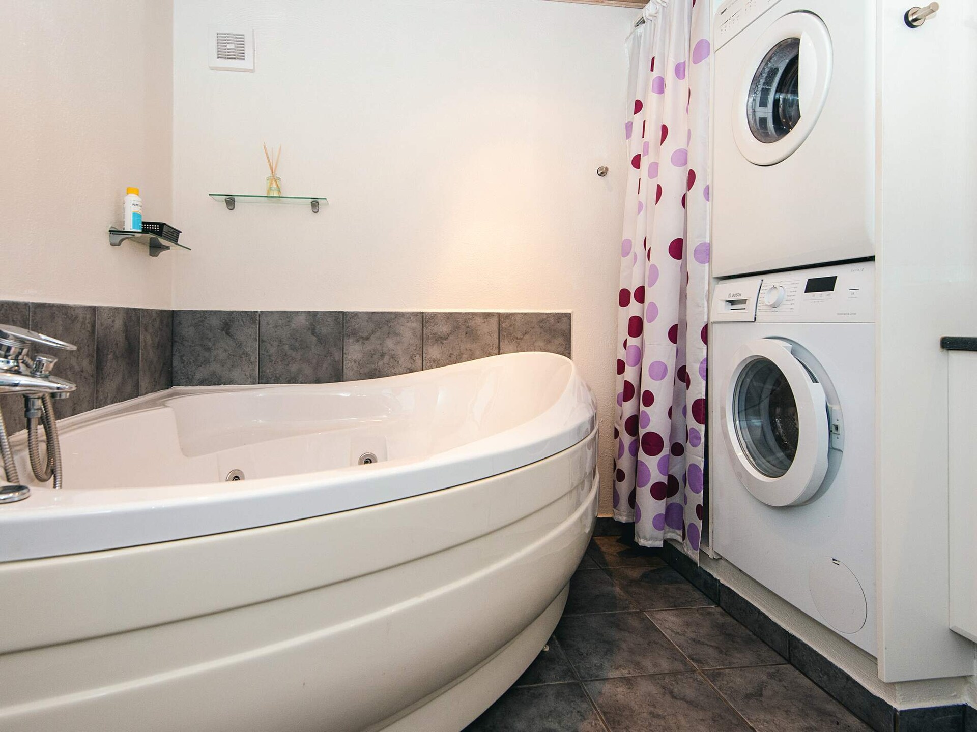Zonovergoten vakantiehuis met whirlpool en tuin op 700m van de fjord in Hemmet - foto 21