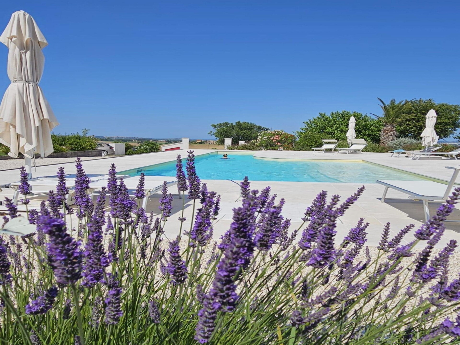 2-persoons villa met privézwembad in Monsano - foto 10