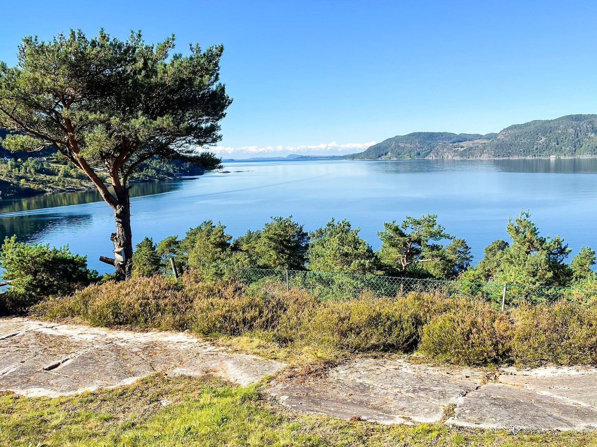 Vrijstaand vakantiehuis op Randøy met panoramisch fjordzicht - foto 7