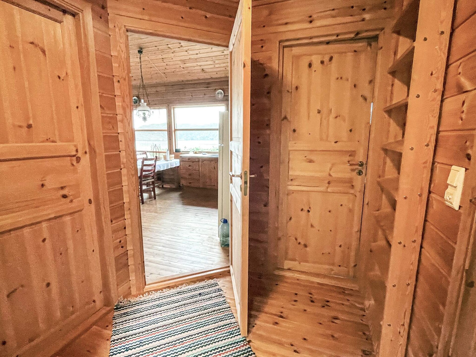 Vrijstaand vakantiehuis op Randøy met panoramisch fjordzicht - foto 20