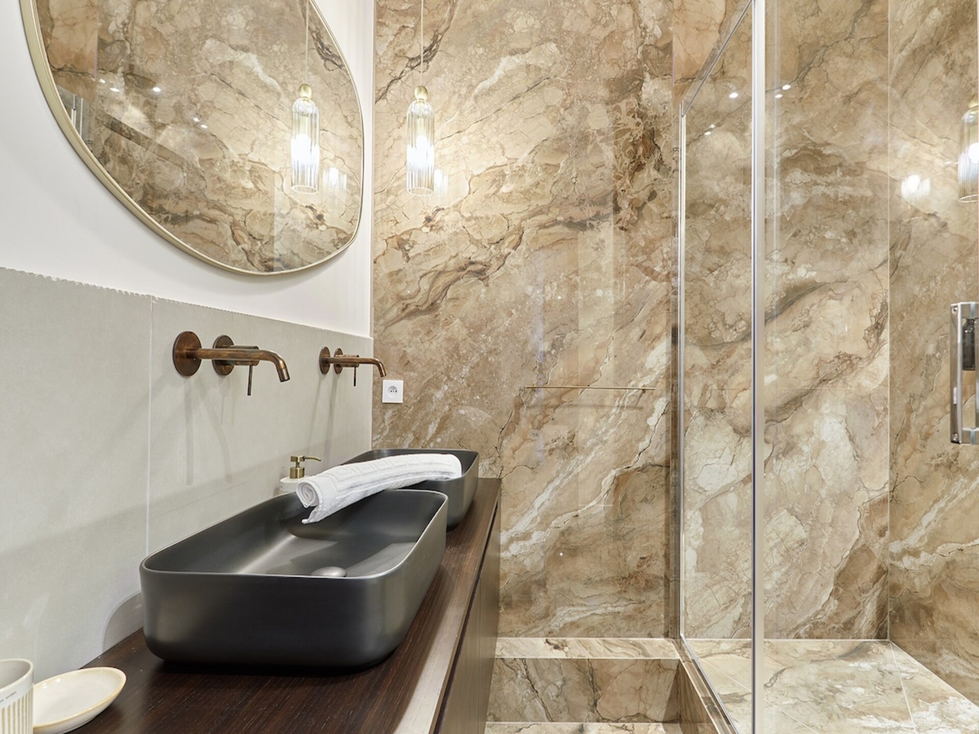 Luxe 3-slaapkamer appartement in hartje Parijs bij Rue Montorgueil - foto 4