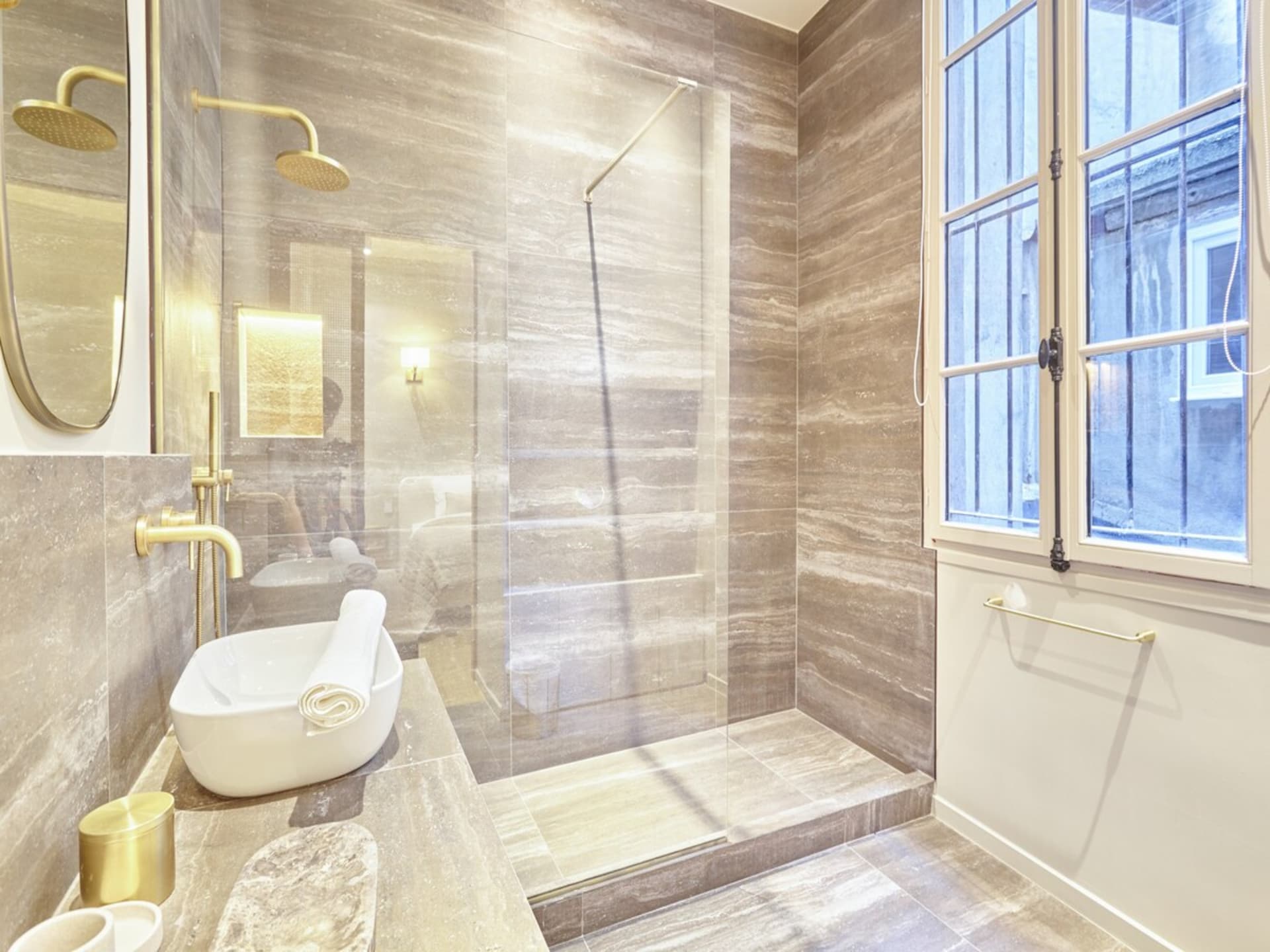 Licht appartement in de Marais, vlak bij Place des Vosges - foto 6