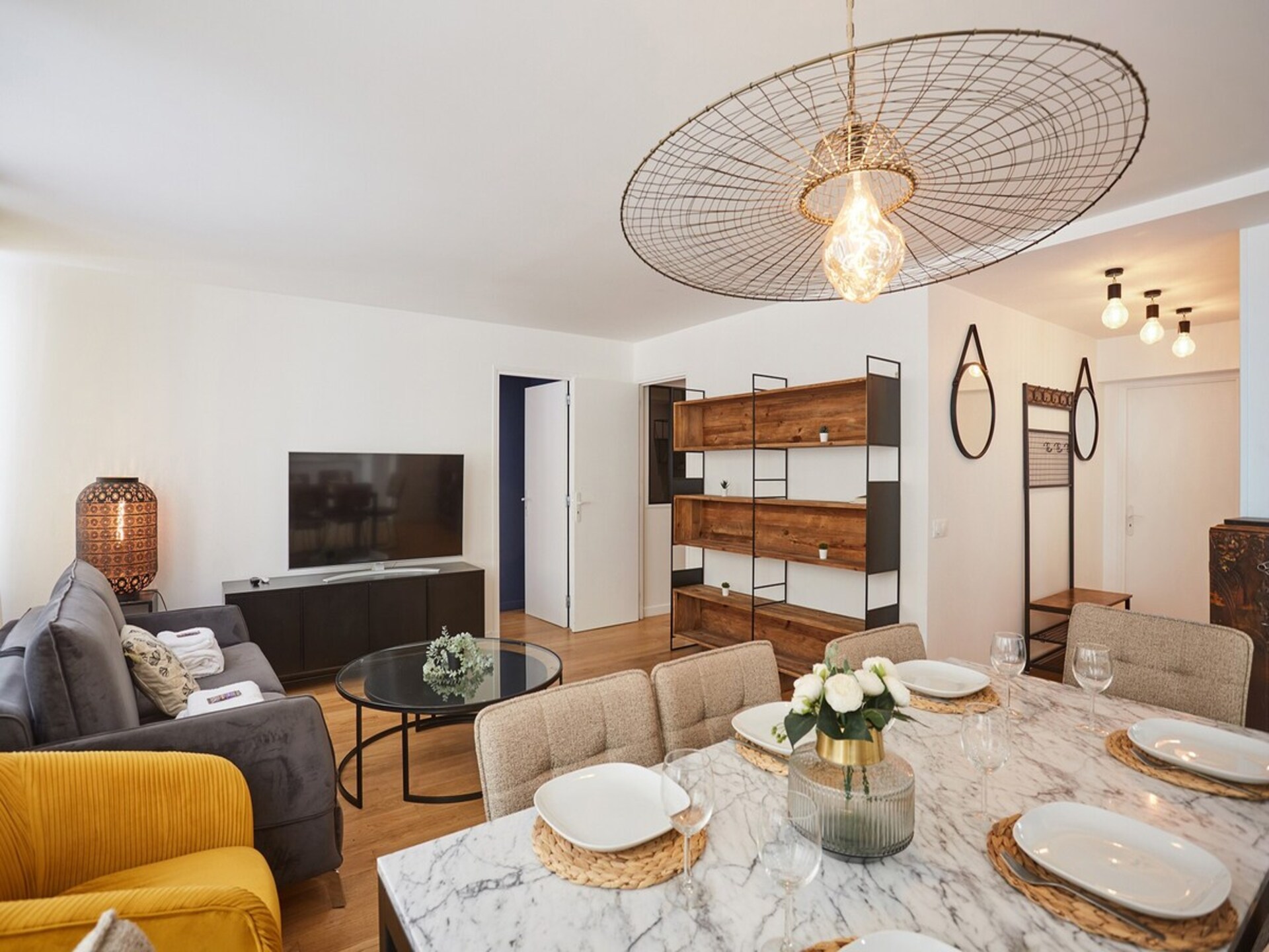 RUE DES MOINES: Ruim 3-slaapkamerappartement in het 17e arrondissement - foto 2