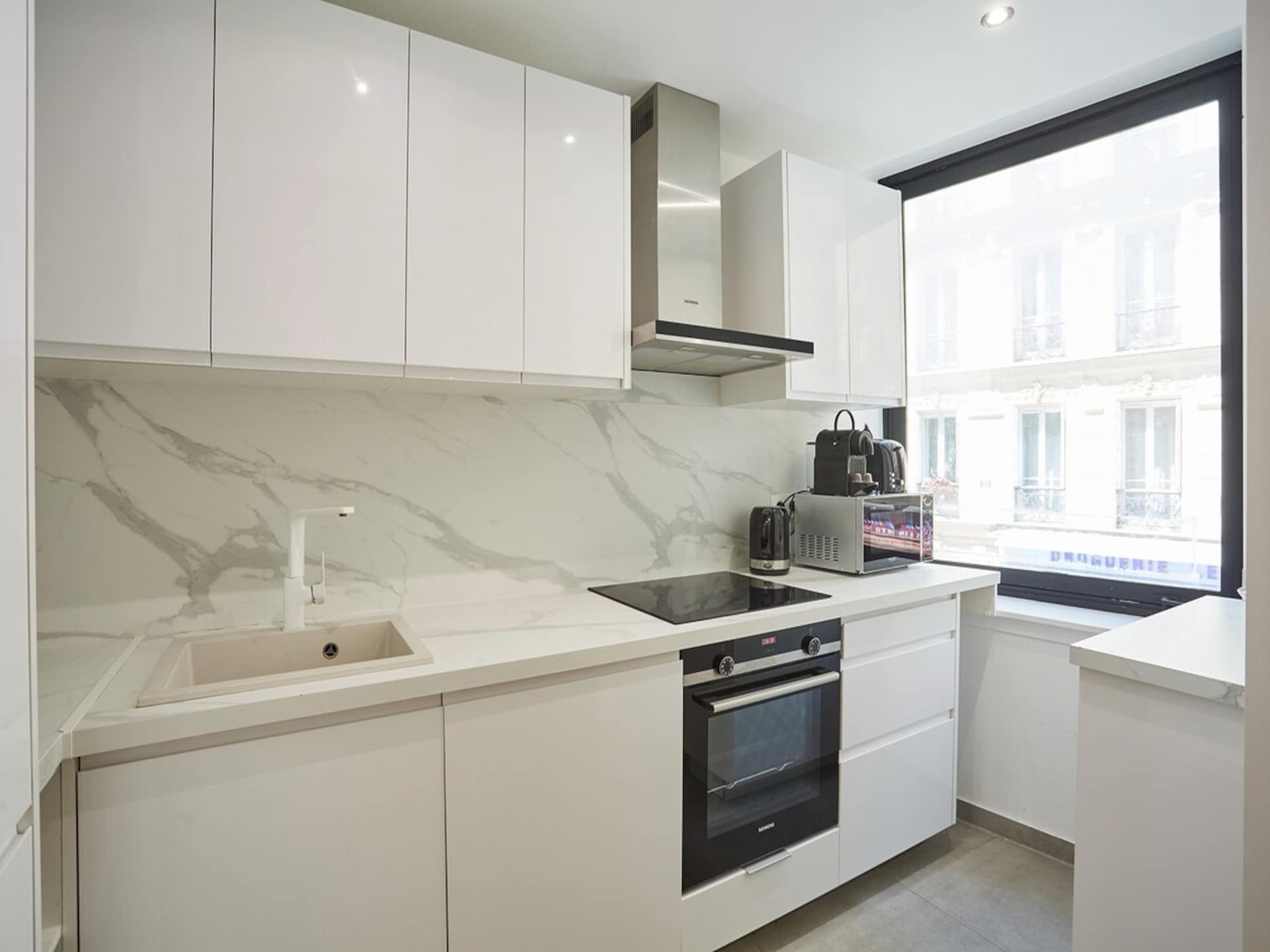 RUE DES MOINES: Ruim 3-slaapkamerappartement in het 17e arrondissement - foto 12