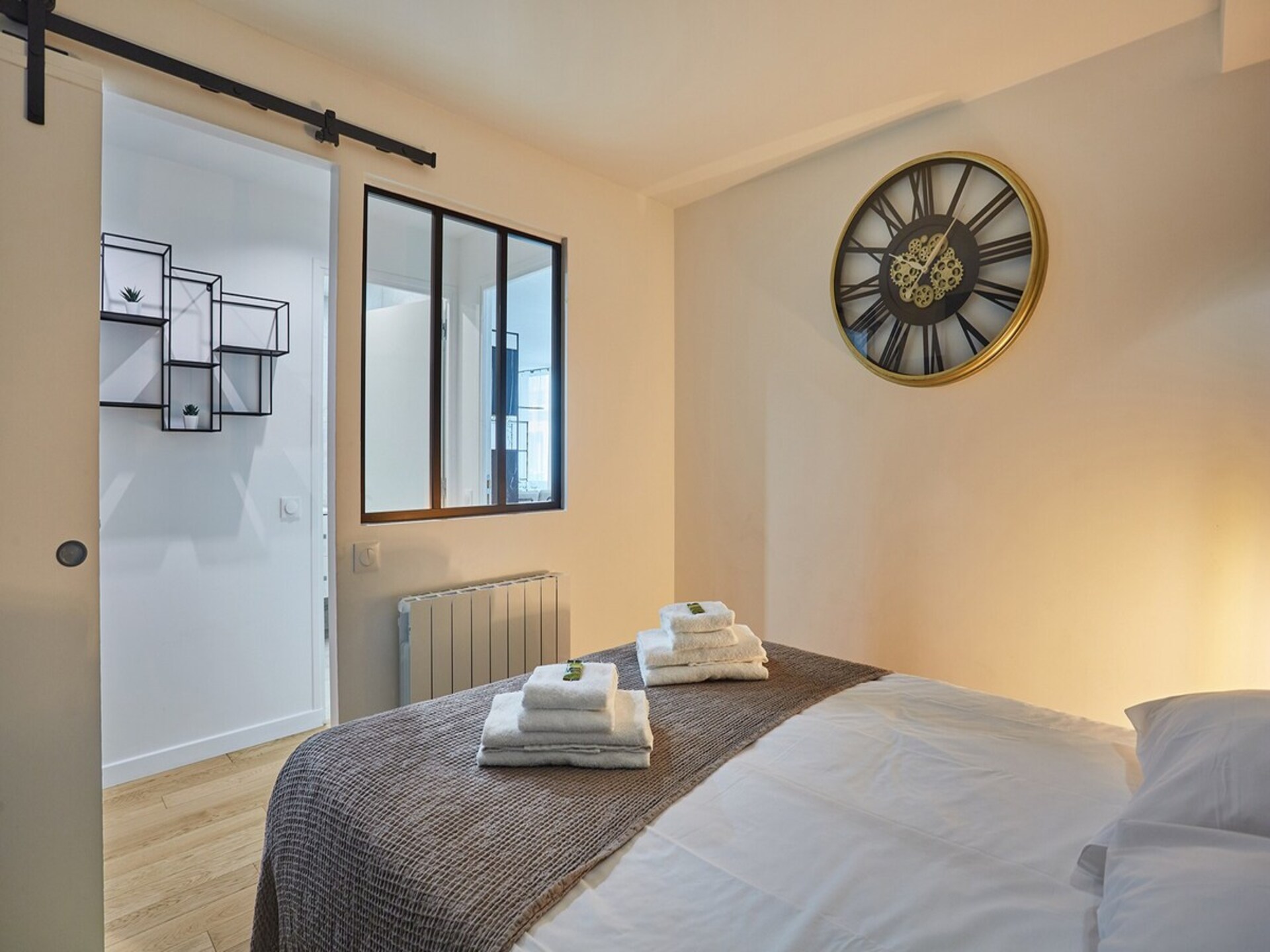 RUE DES MOINES: Ruim 3-slaapkamerappartement in het 17e arrondissement - foto 16