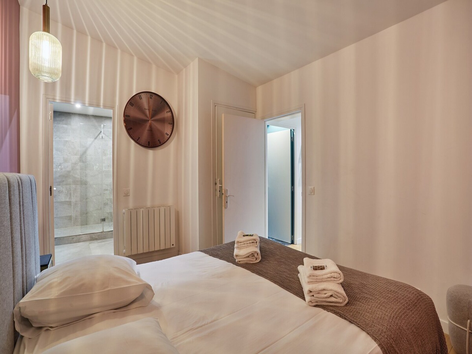 RUE DES MOINES: Ruim 3-slaapkamerappartement in het 17e arrondissement - foto 19