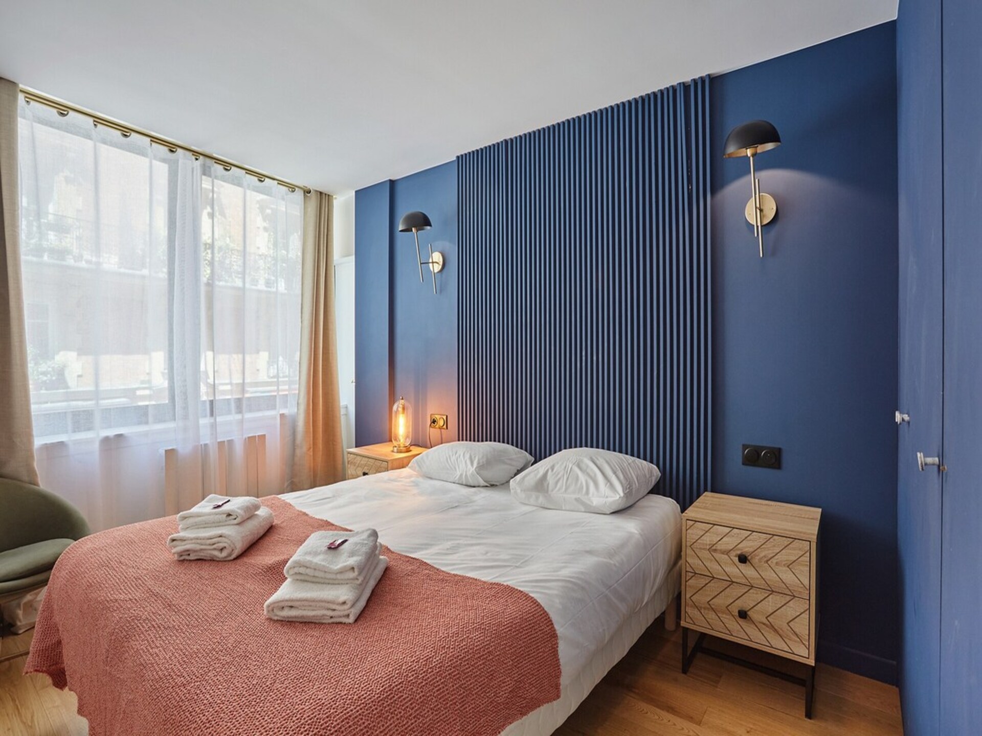 RUE DES MOINES: Ruim 3-slaapkamerappartement in het 17e arrondissement - foto 24