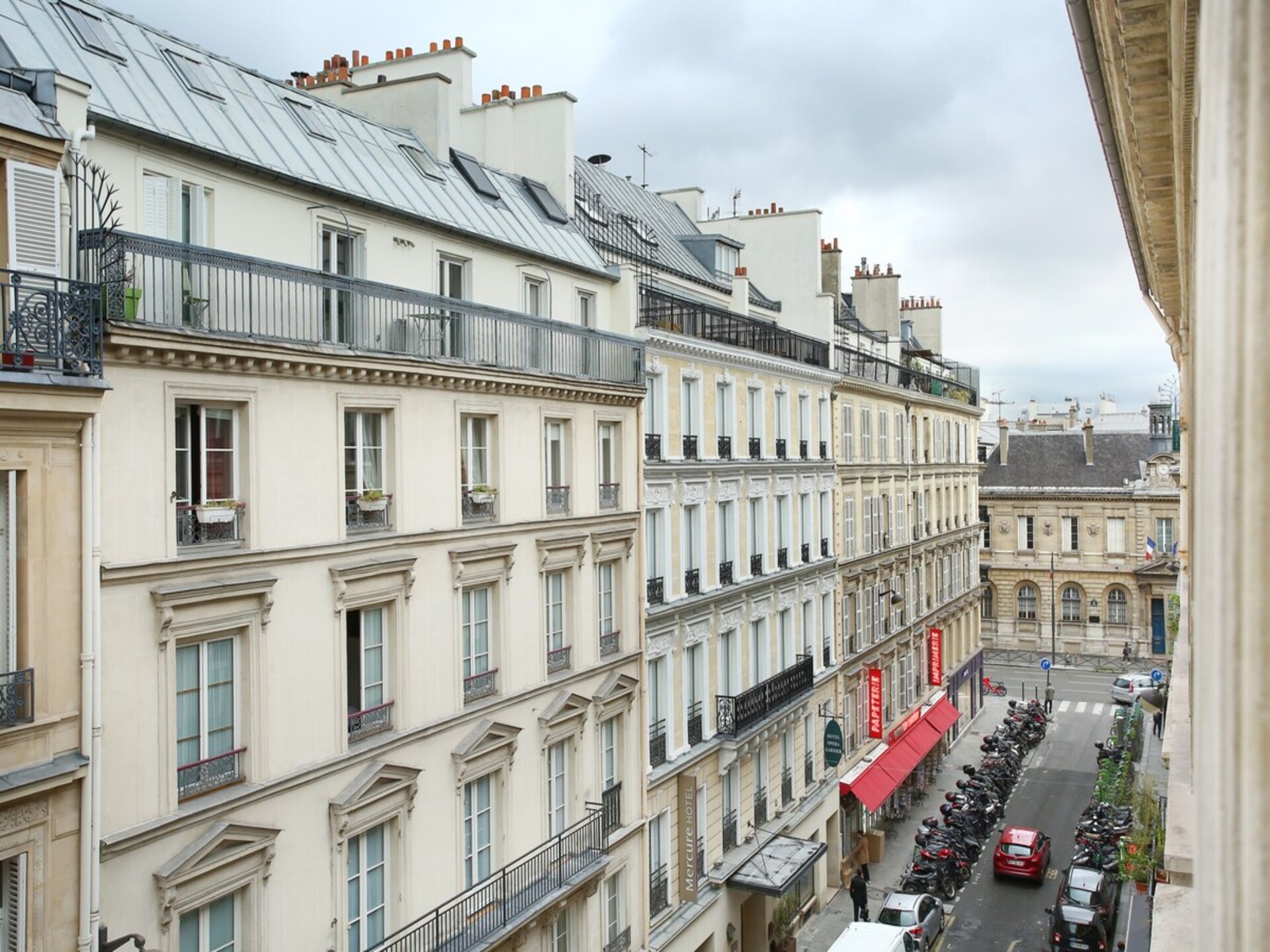Elegant appartement 121m² in hartje 8e arrondissement Parijs voor 8 personen - foto 26