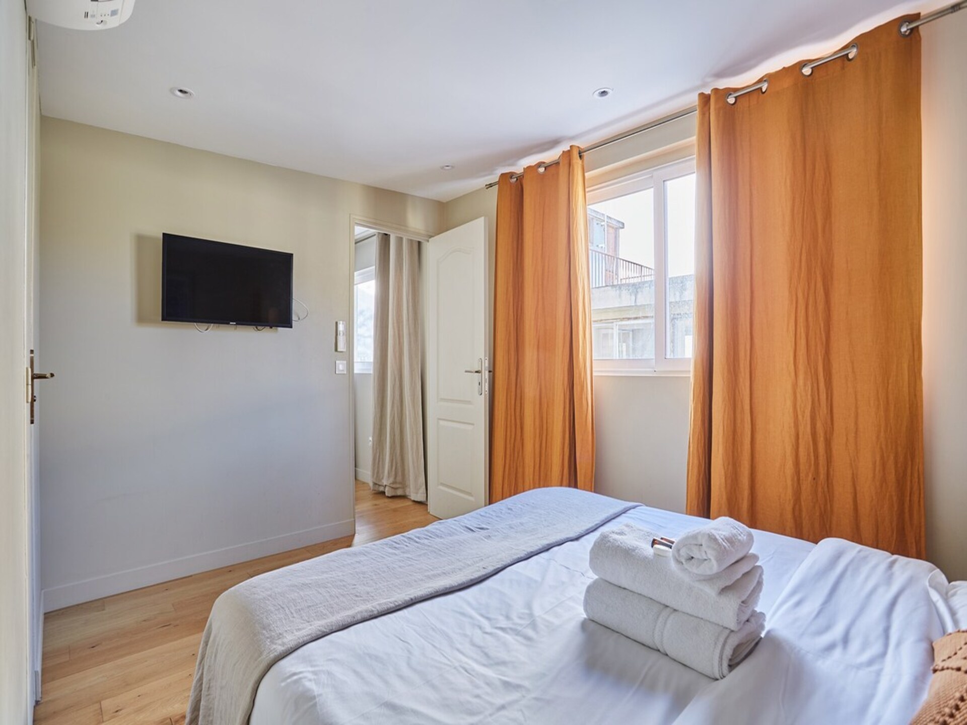 Modern gerenoveerd appartement voor 4 personen in hartje Parijs - foto 13