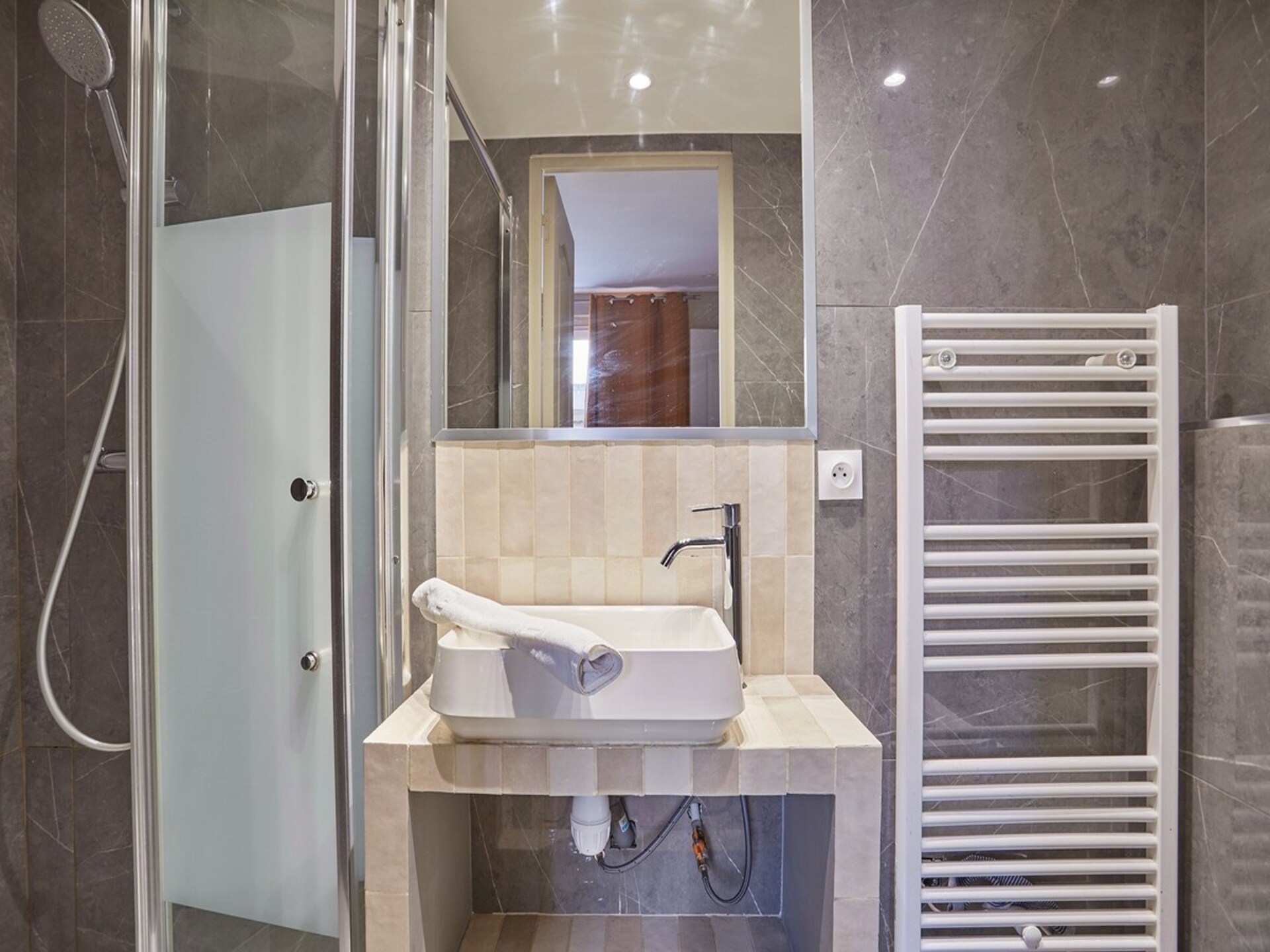 Modern gerenoveerd appartement voor 4 personen in hartje Parijs - foto 14