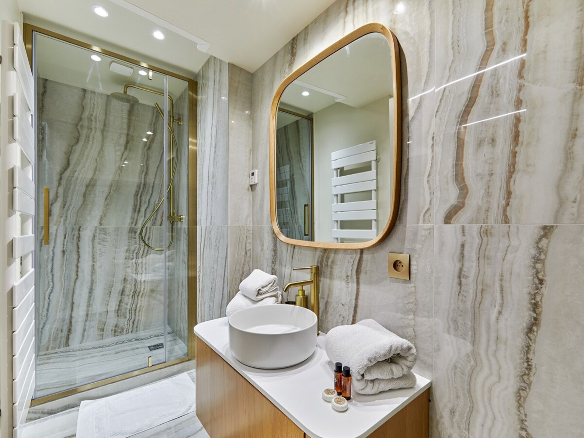 Stijlvol gerenoveerd appartement in hartje Marais, Parijs - foto 8