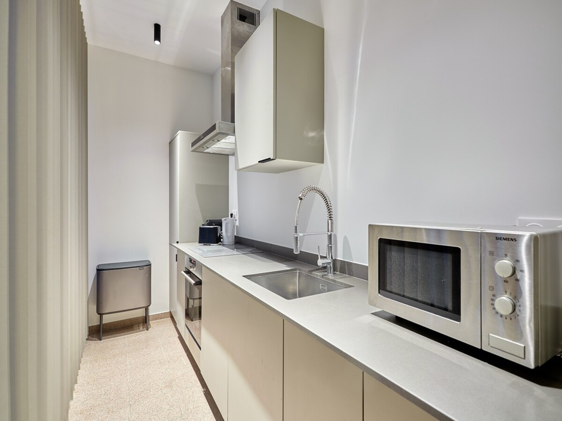 Ruim modern appartement voor 6 bij Père Lachaise, 113m² - foto 3