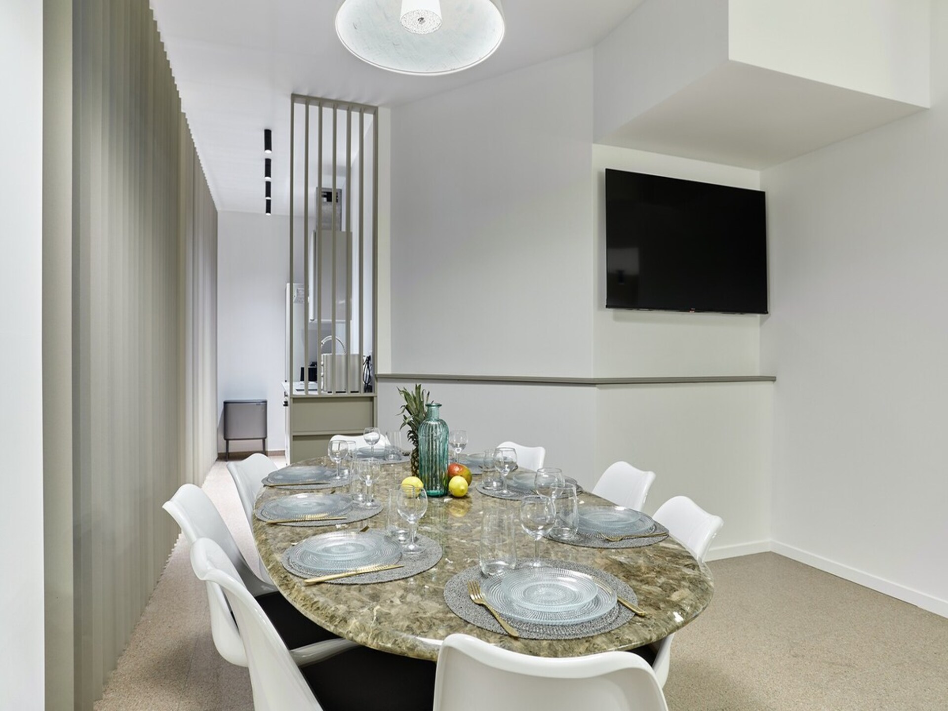 Ruim modern appartement voor 6 bij Père Lachaise, 113m² - foto 9